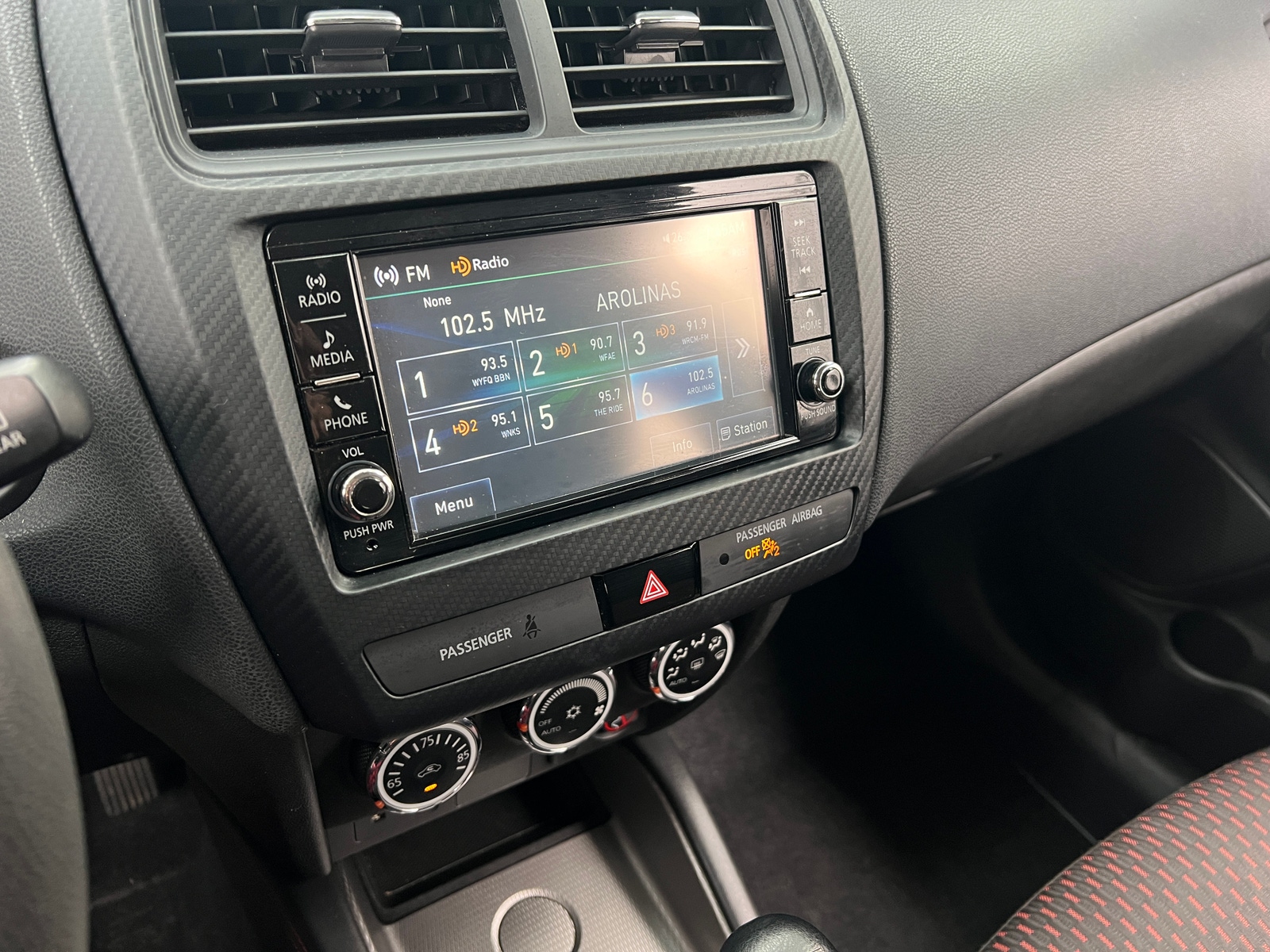 Thumbnail: 2019 Mitsubishi Outlander Sport - 4