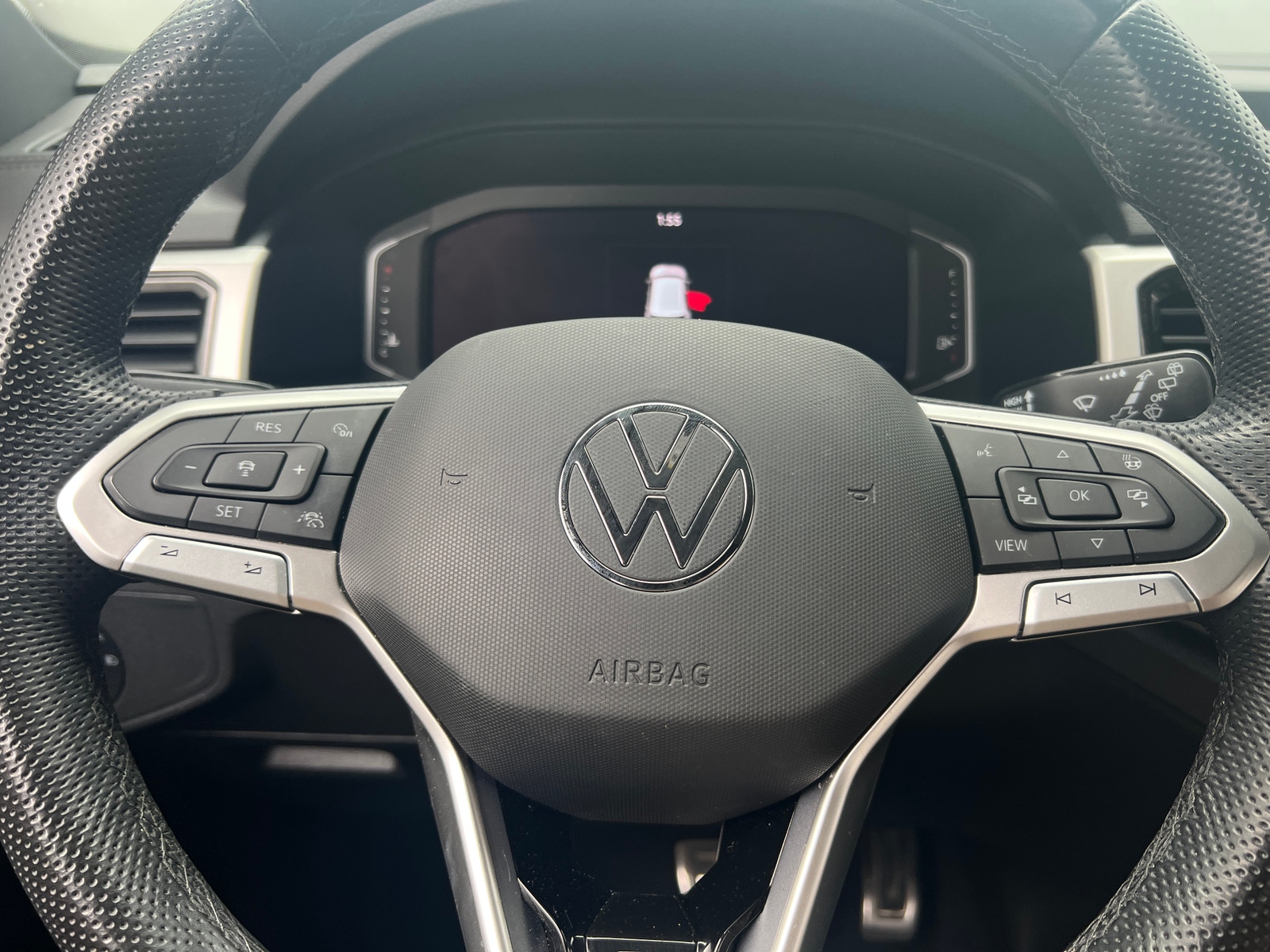 Thumbnail: 2023 Volkswagen Atlas - 4