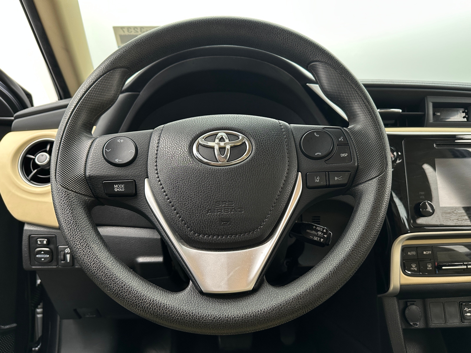 Thumbnail: 2017 Toyota Corolla - 5