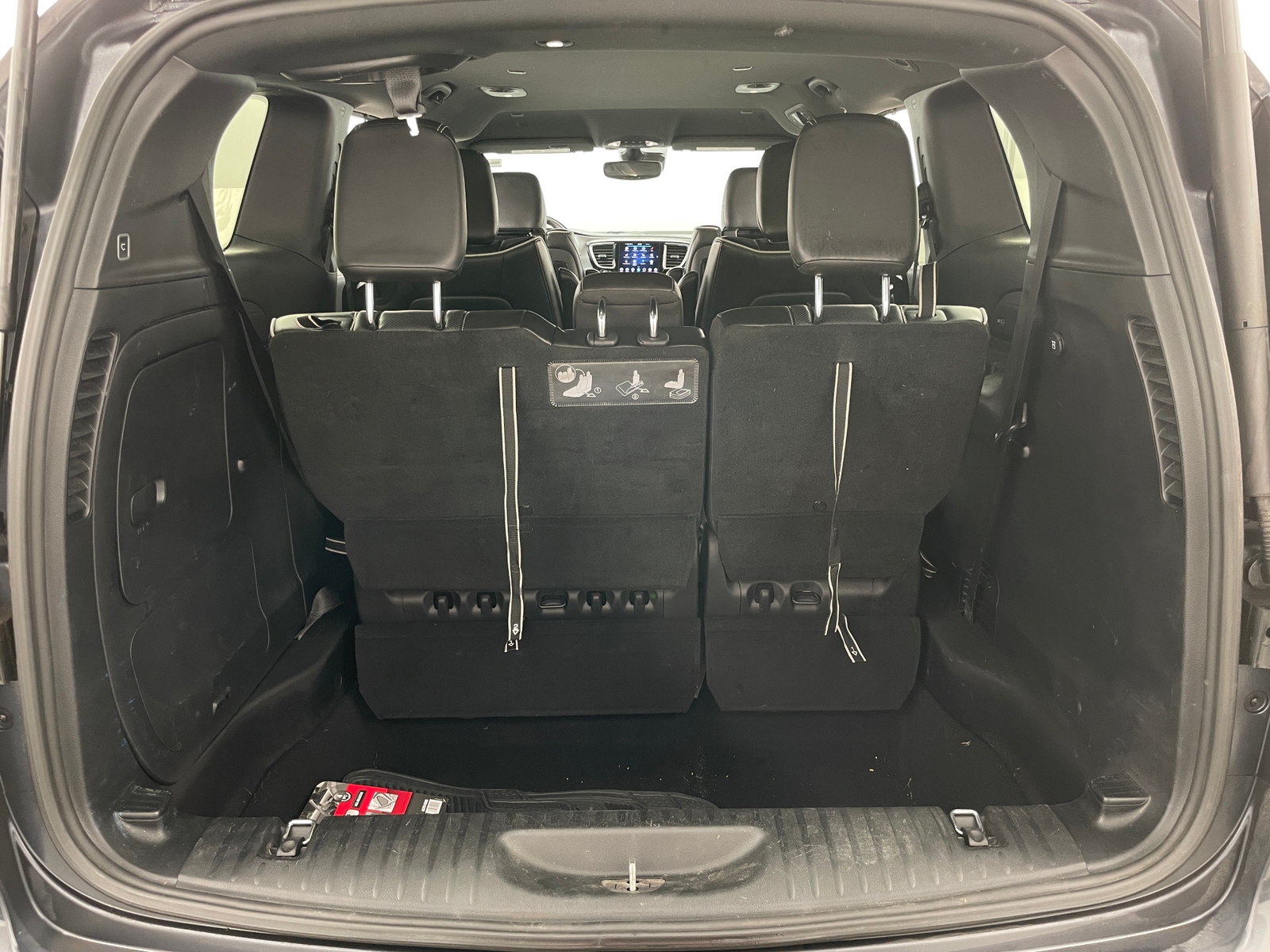 Thumbnail: 2020 Chrysler Pacifica - 6