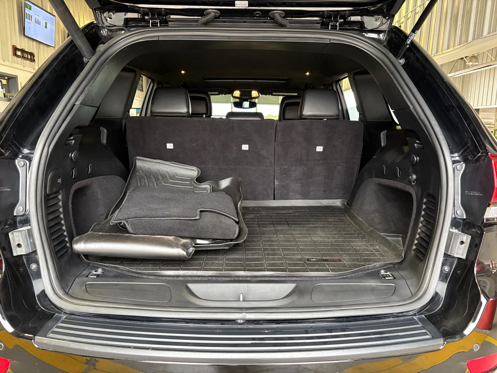 Thumbnail: 2020 Jeep Grand Cherokee - 6