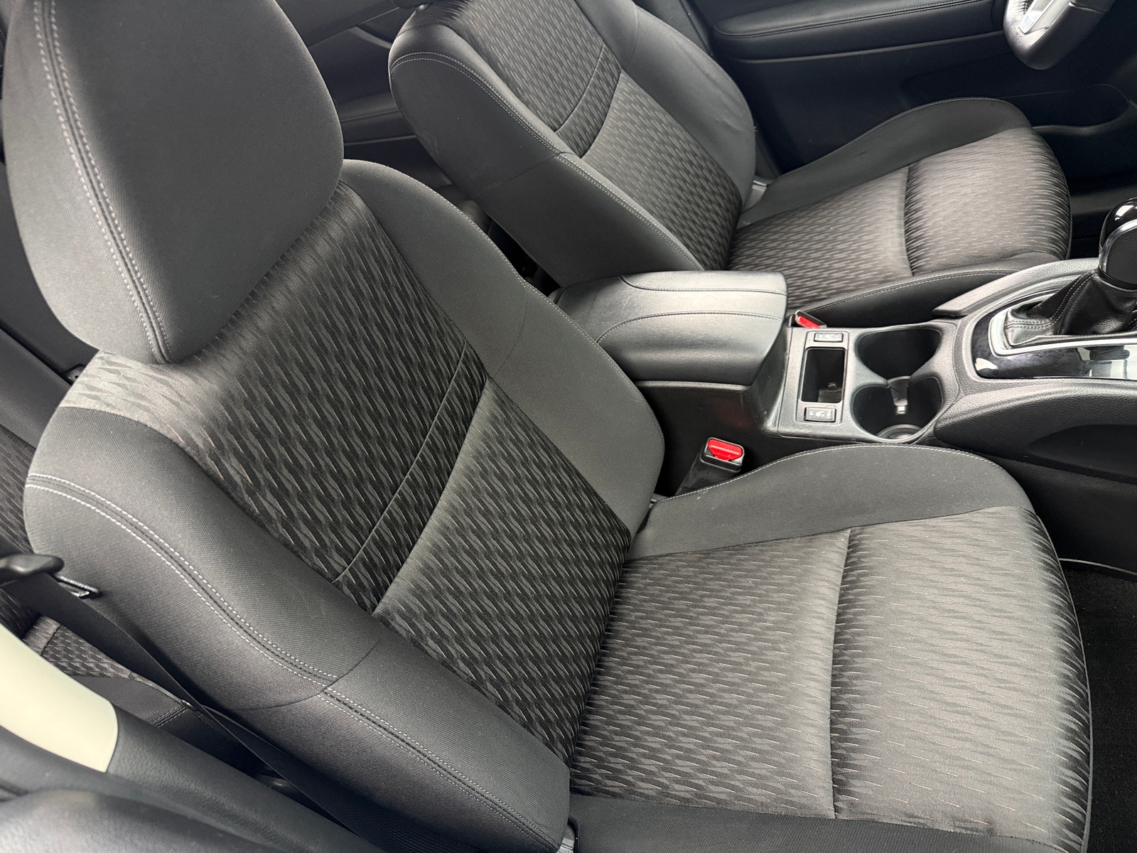 Thumbnail: 2018 Nissan Rogue - 2