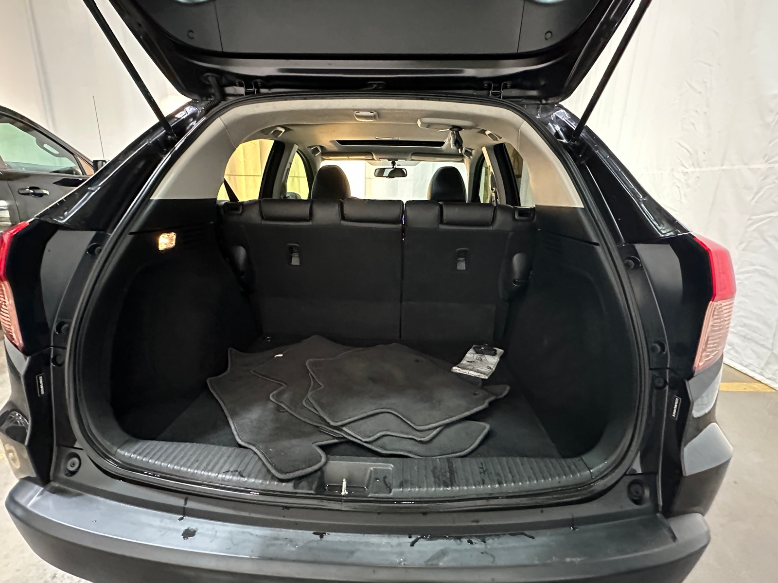 Thumbnail: 2017 Honda HR-V - 6