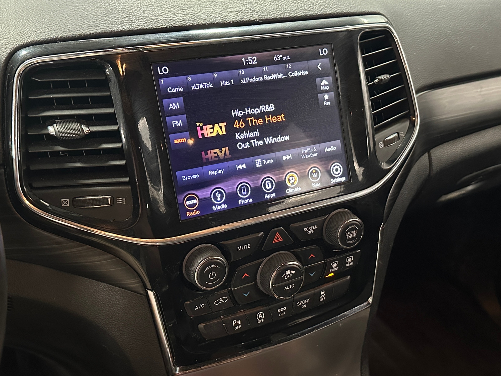 Thumbnail: 2019 Jeep Grand Cherokee - 4