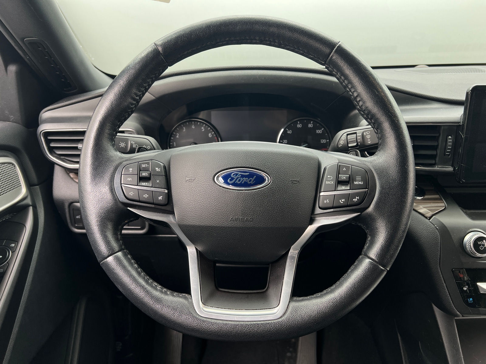 Thumbnail: 2020 Ford Explorer - 4