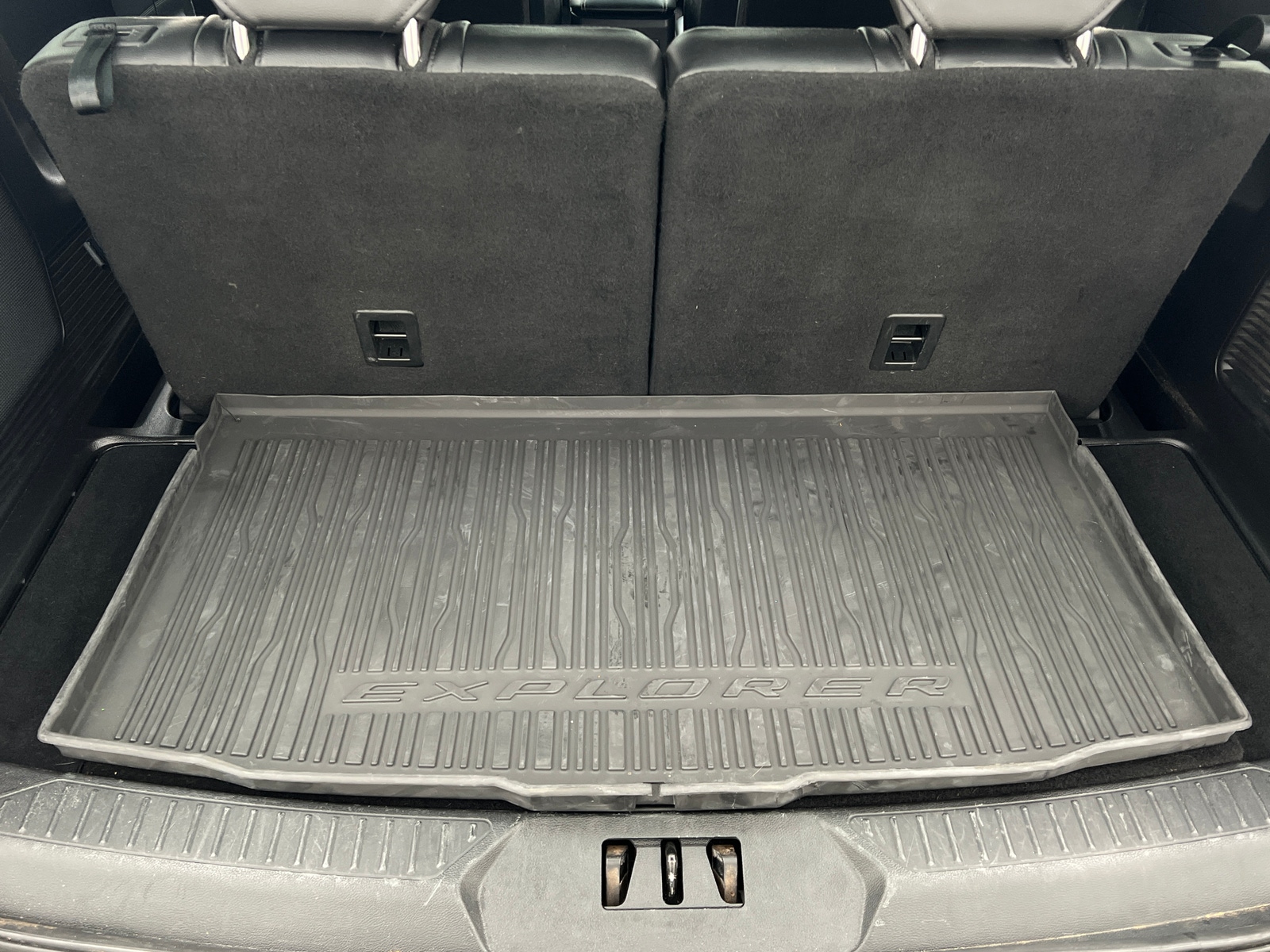 Thumbnail: 2020 Ford Explorer - 6