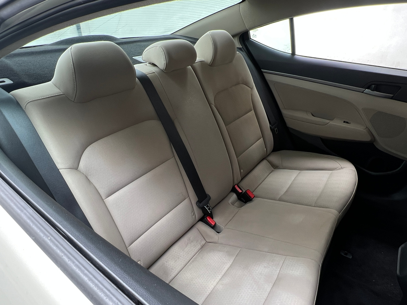 Thumbnail: 2017 Hyundai Elantra - 6