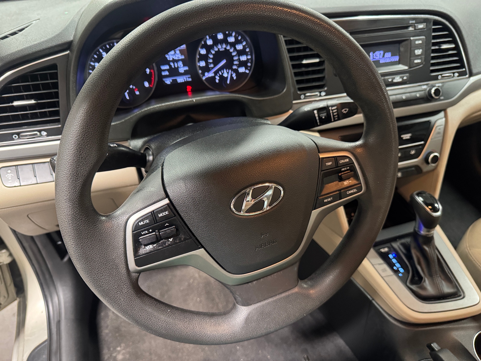 Thumbnail: 2017 Hyundai Elantra - 5