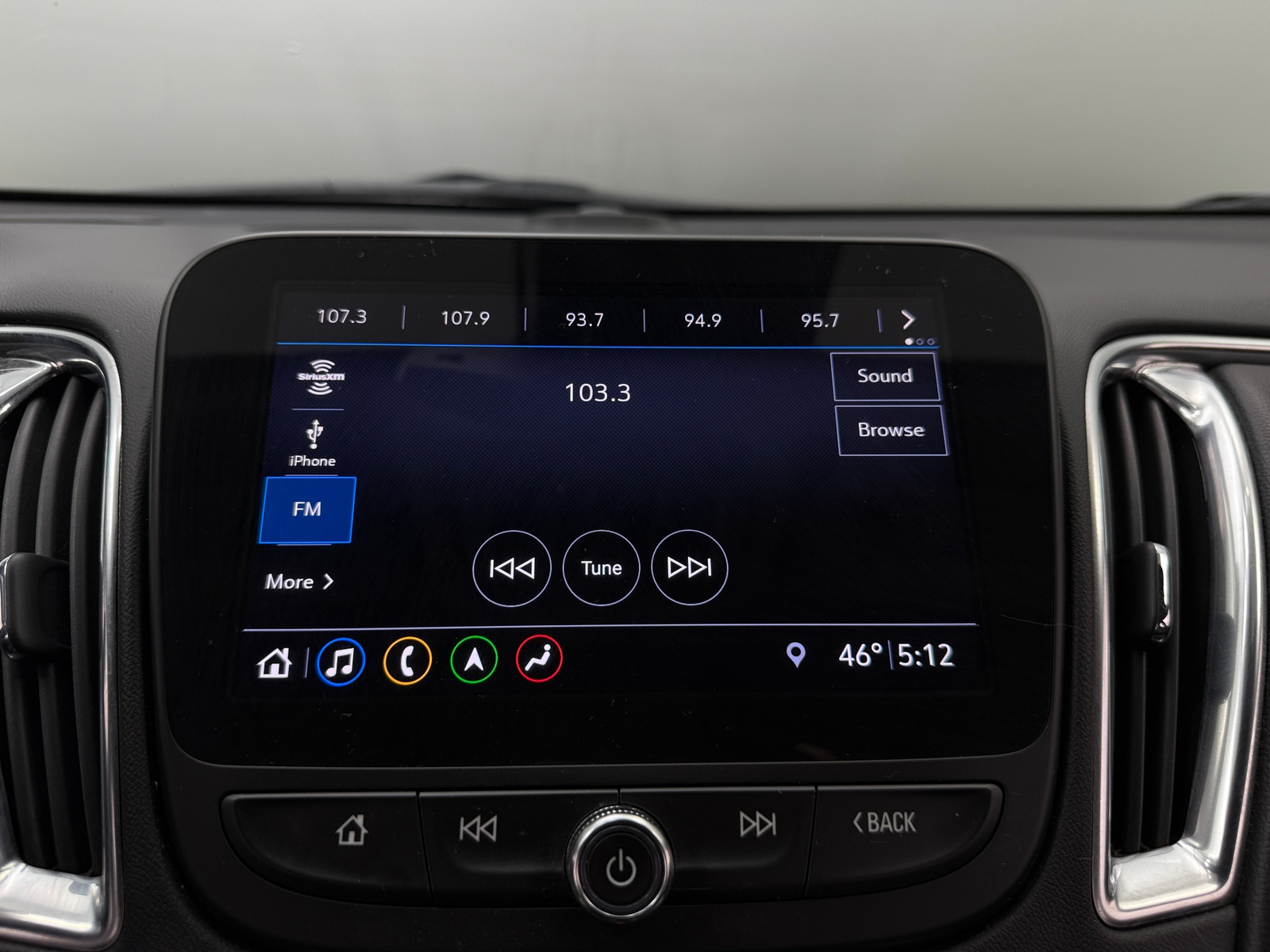 Thumbnail: 2020 Chevrolet Malibu - 3