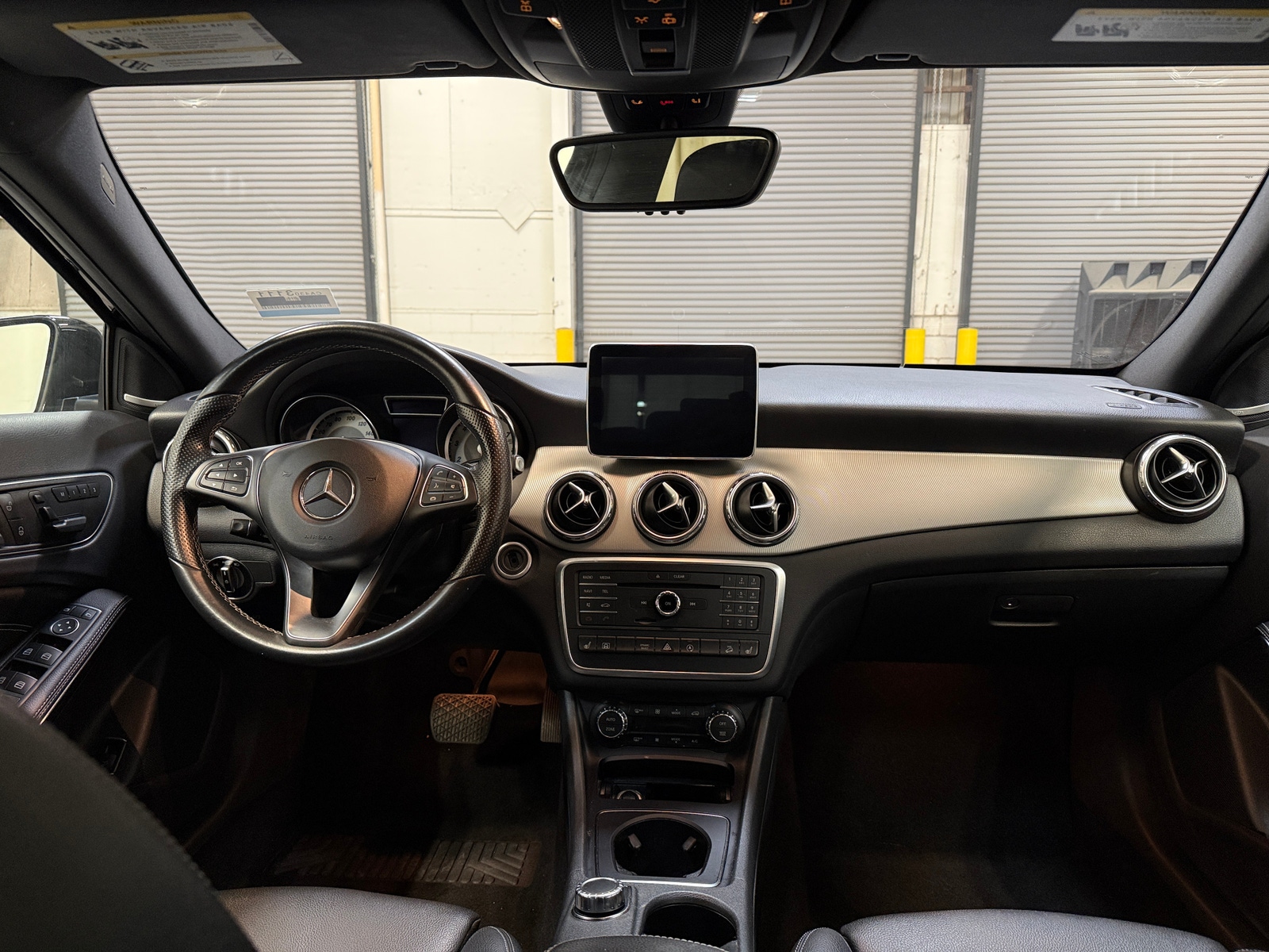 Thumbnail: 2016 Mercedes-Benz GLA - 2