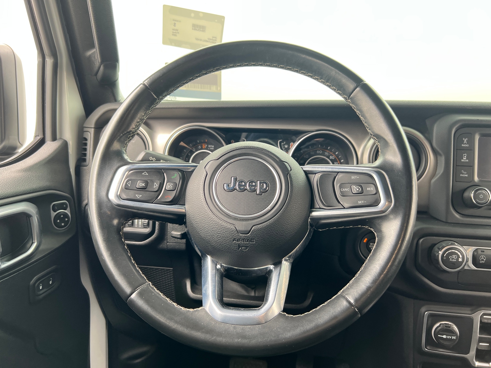 Thumbnail: 2020 Jeep Gladiator - 5