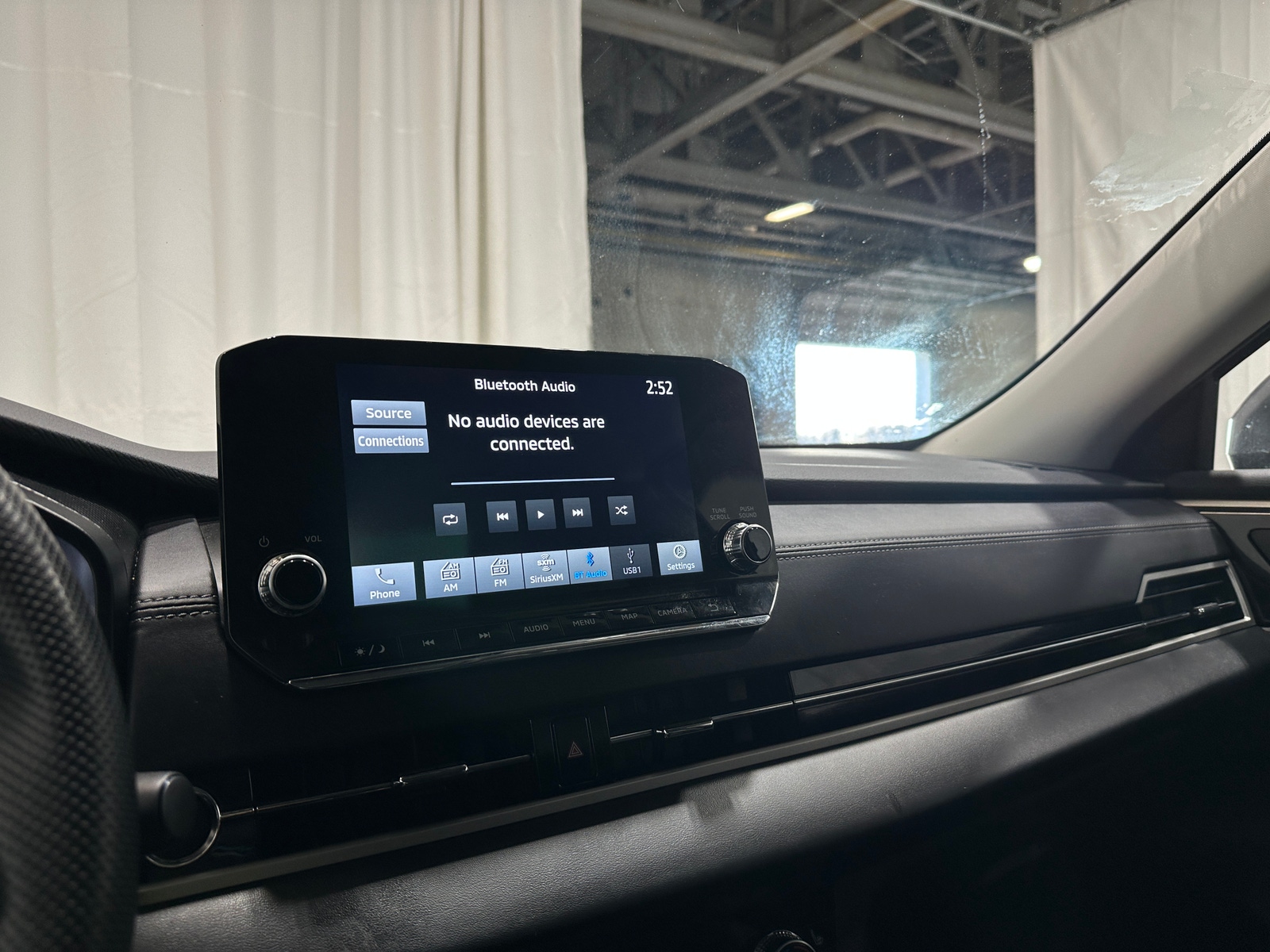 Thumbnail: 2023 Mitsubishi Outlander - 3