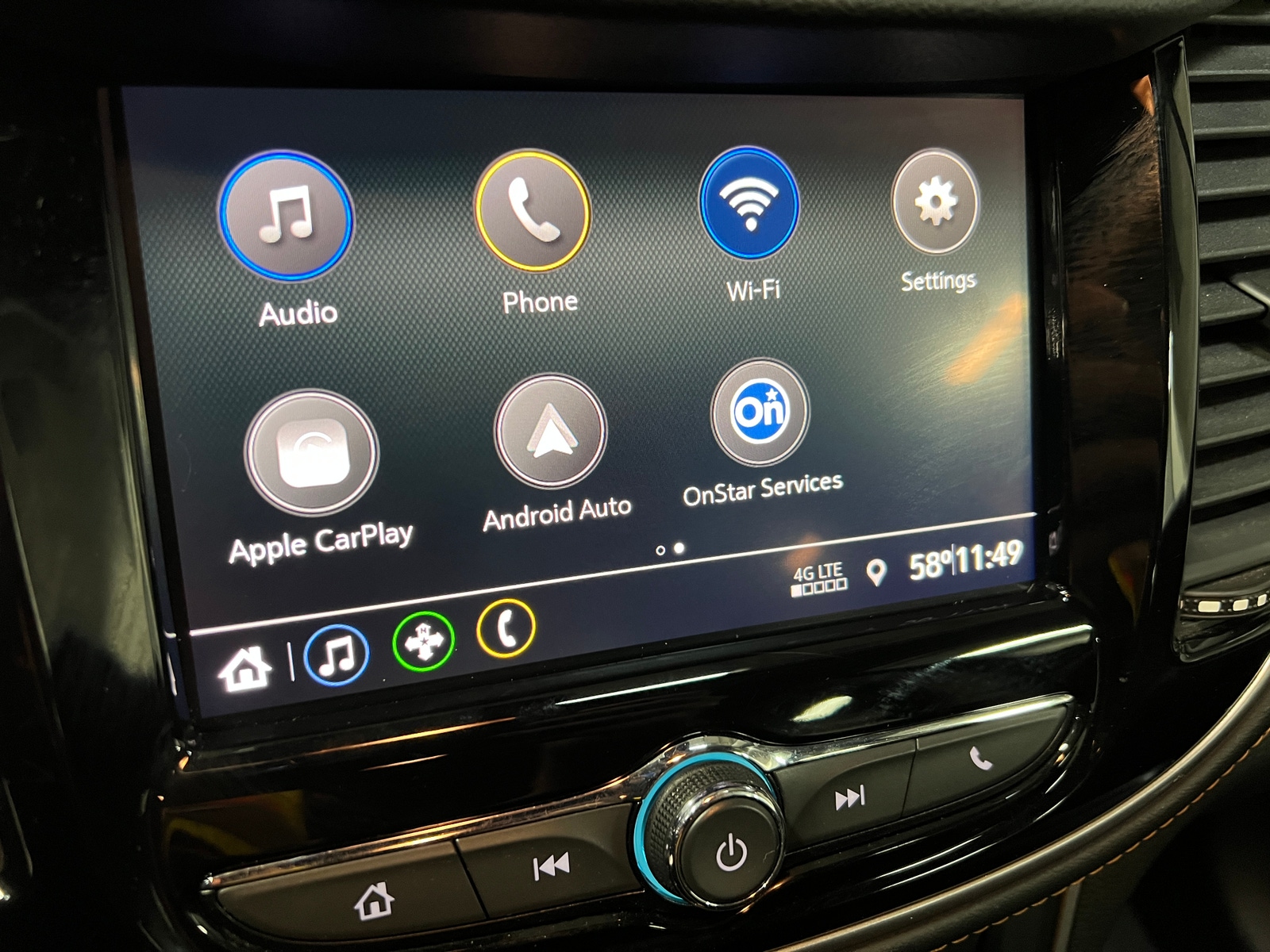 Thumbnail: 2022 Chevrolet Trax - 4