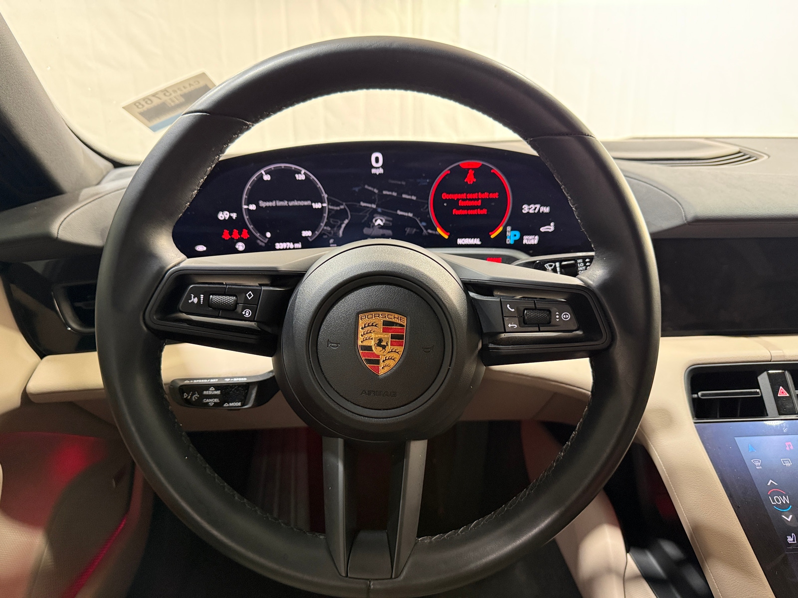 Thumbnail: 2022 Porsche Taycan - 4