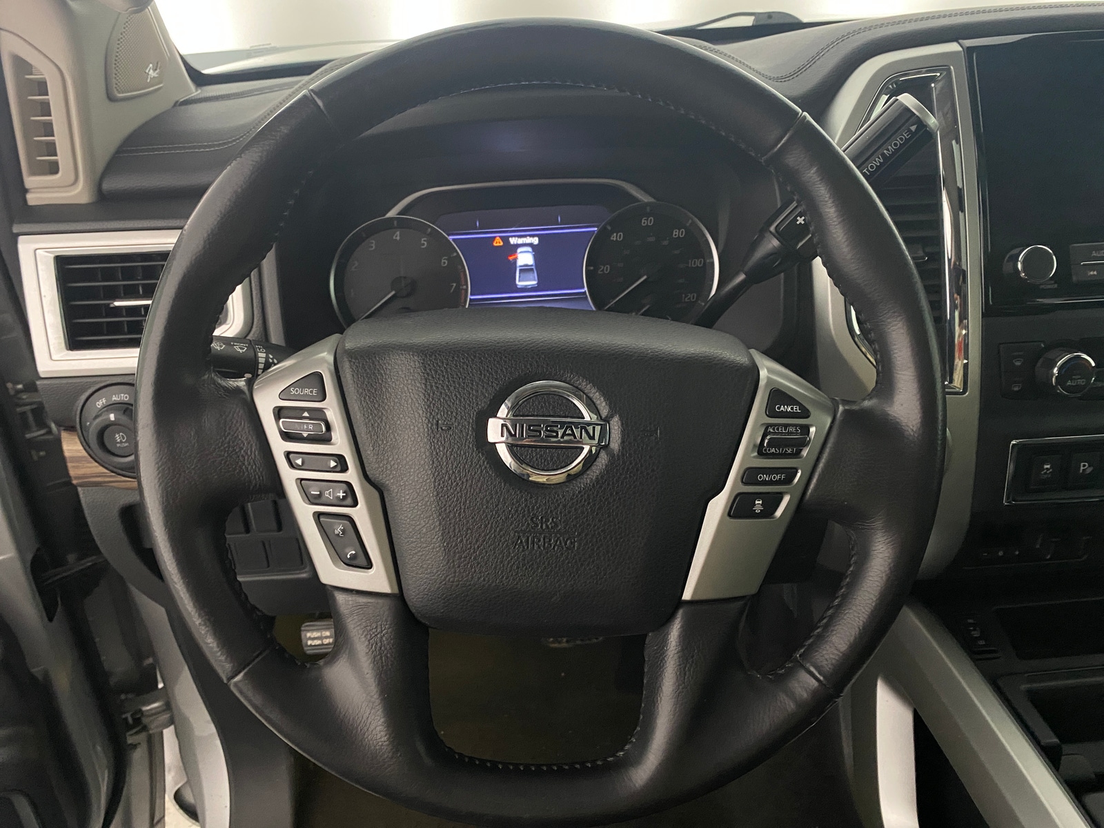 Thumbnail: 2020 Nissan Titan - 4