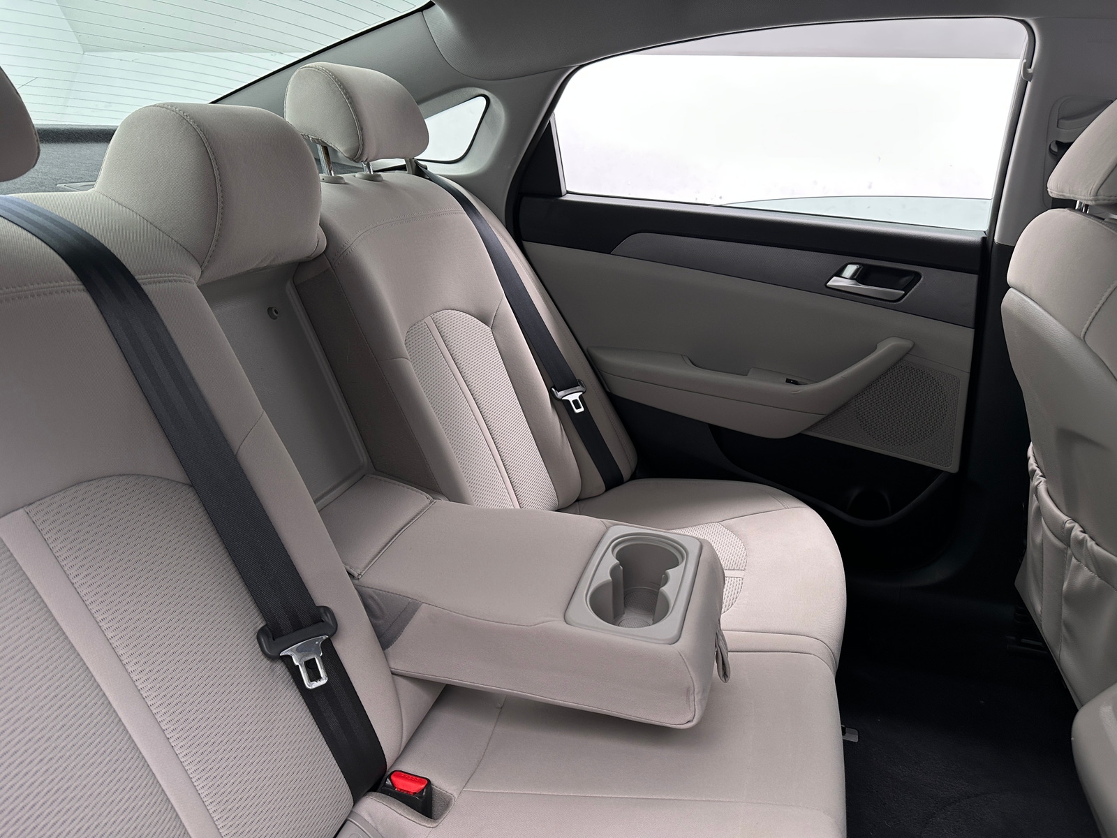 Thumbnail: 2016 Hyundai Sonata - 6