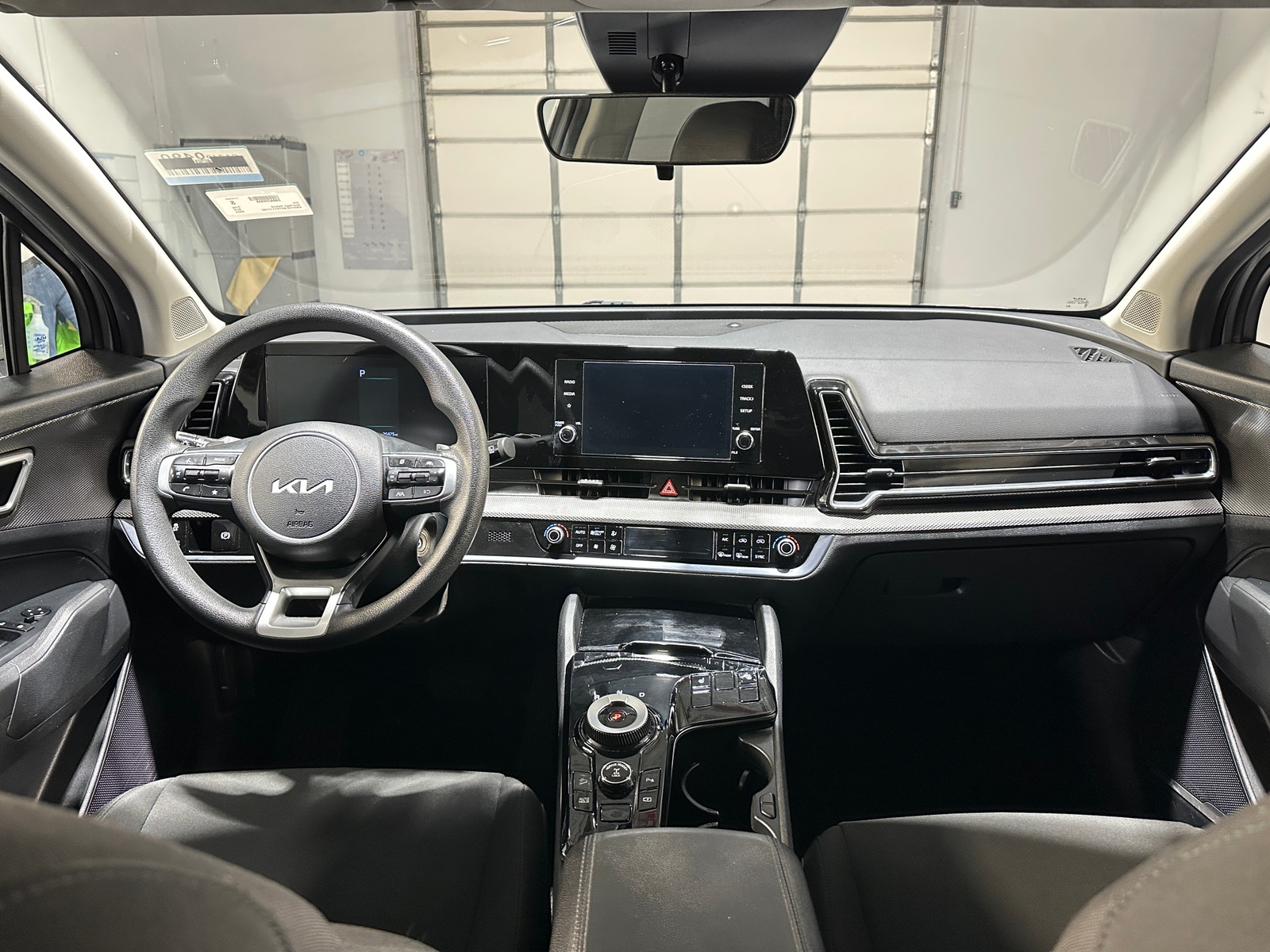 Thumbnail: 2023 Kia Sportage - 3