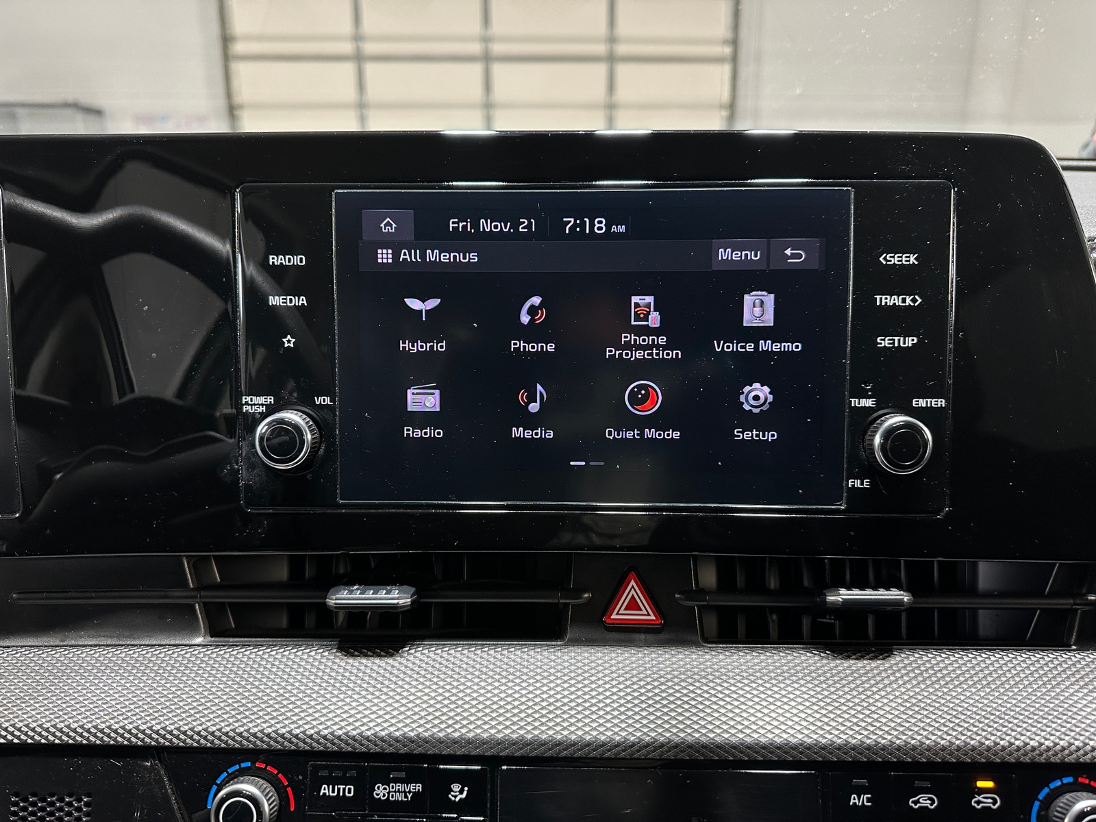 Thumbnail: 2023 Kia Sportage - 4