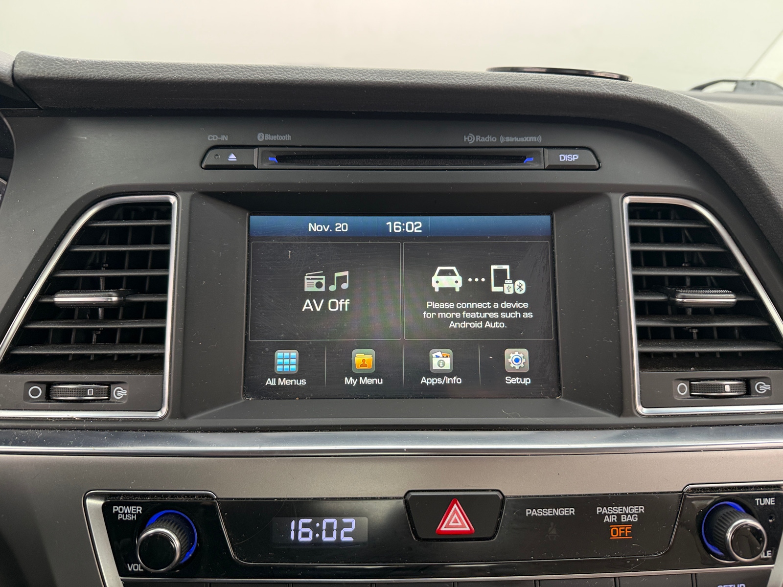 Thumbnail: 2016 Hyundai Sonata - 4