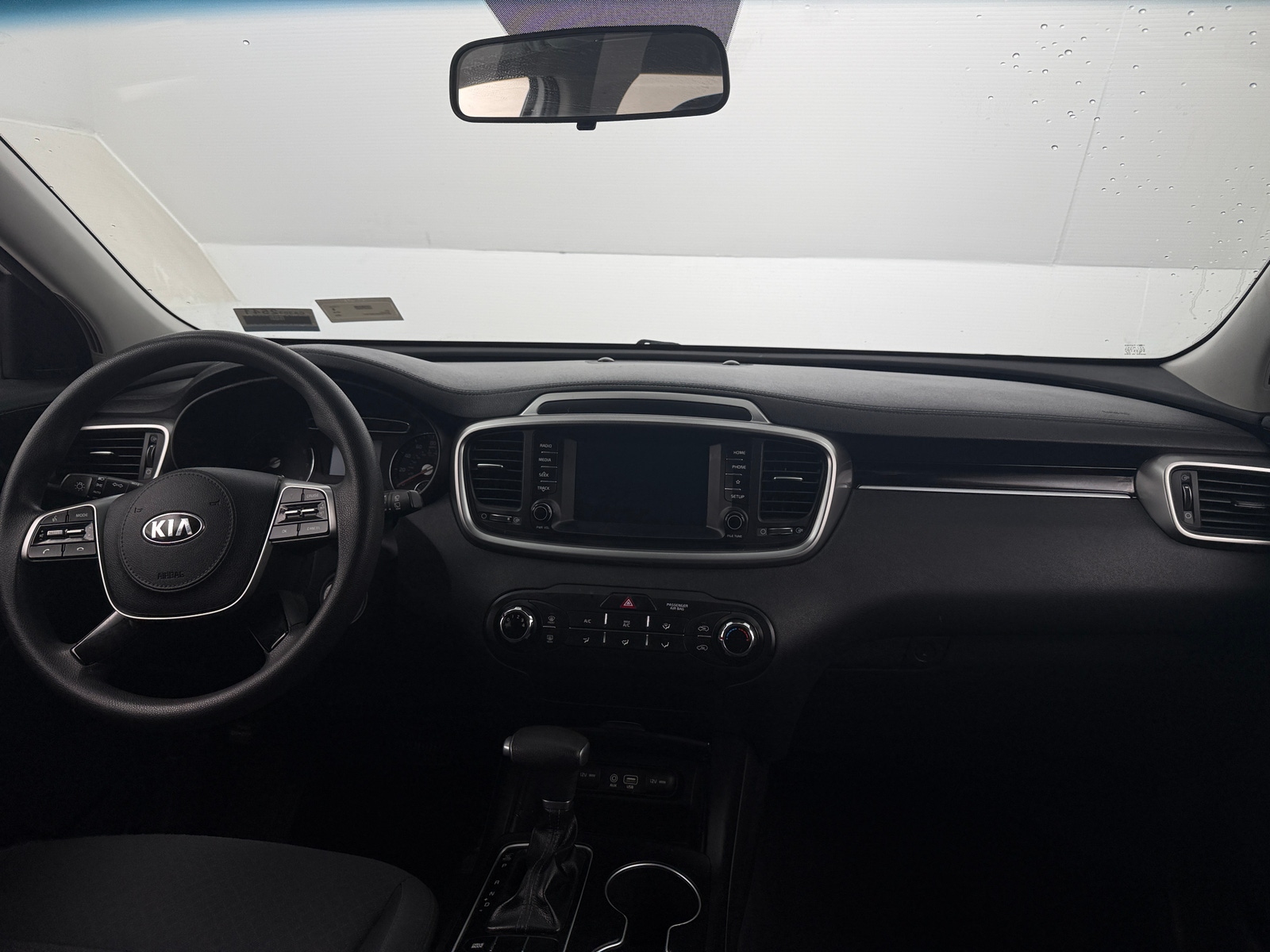 Thumbnail: 2020 Kia Sorento - 3