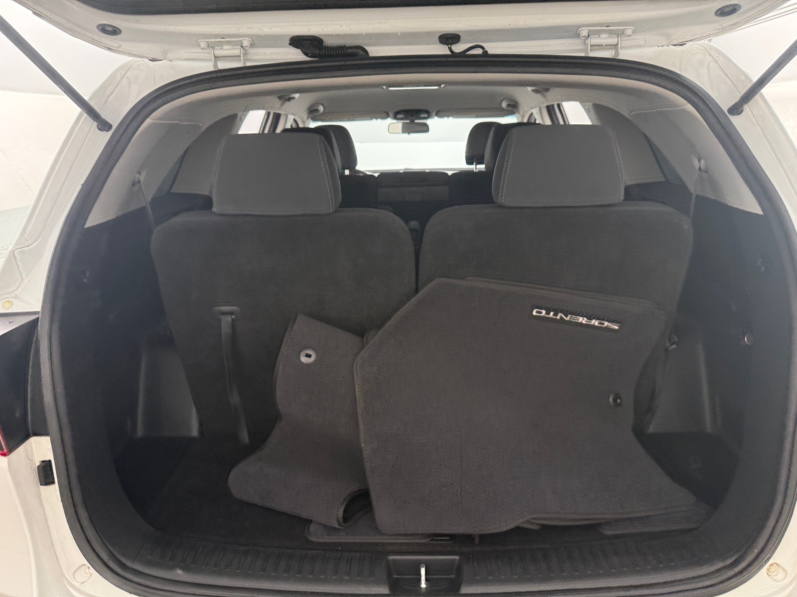 Thumbnail: 2020 Kia Sorento - 7