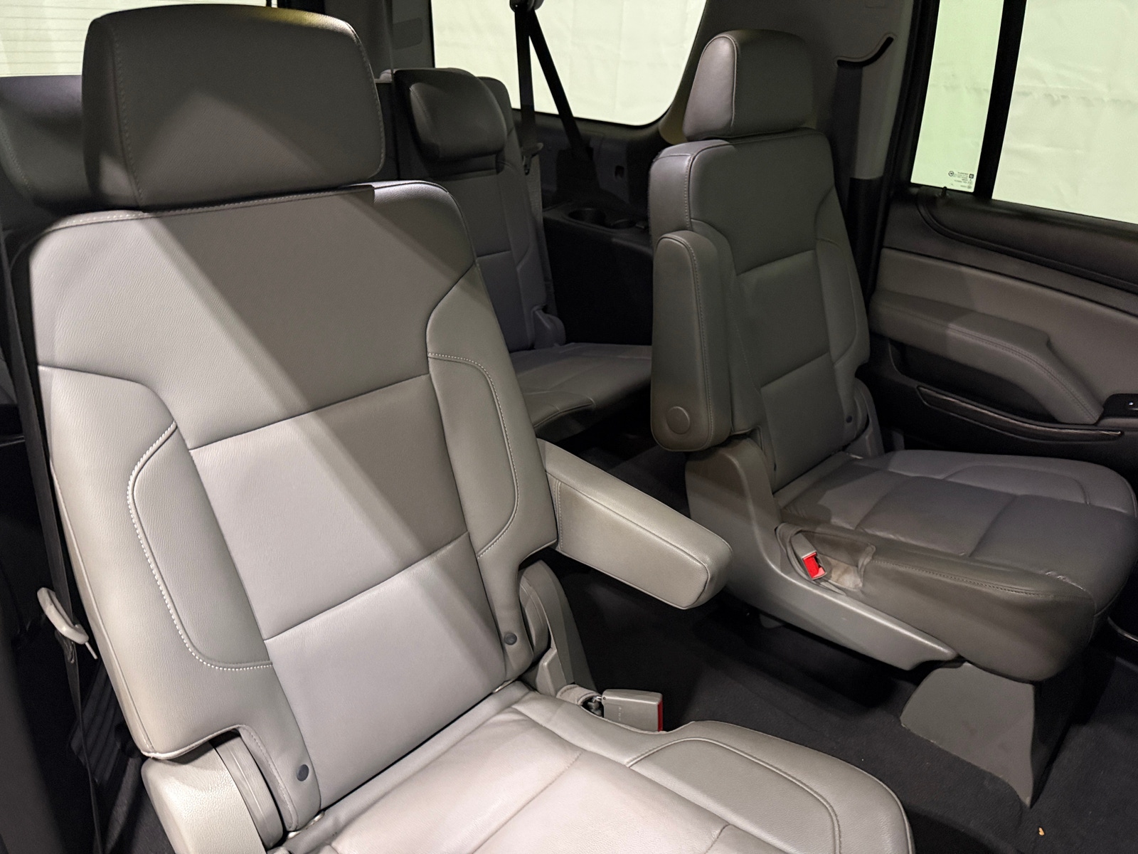 Thumbnail: 2019 Chevrolet Suburban - 5