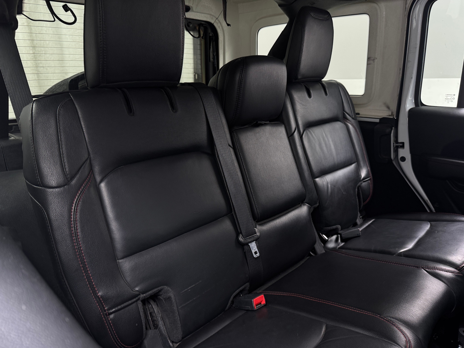 Thumbnail: 2021 Jeep Wrangler - 6