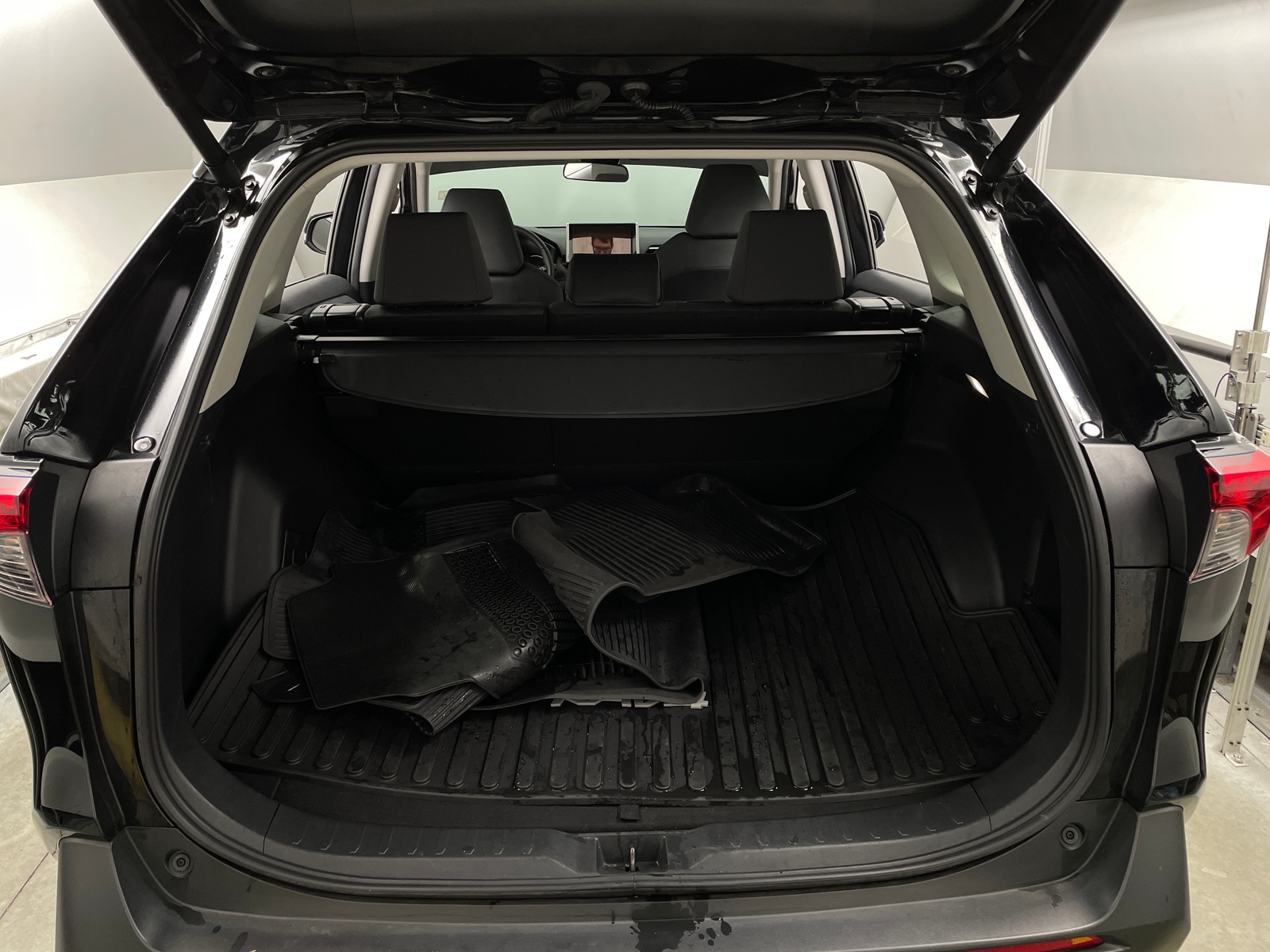 Thumbnail: 2024 Toyota RAV4 - 7