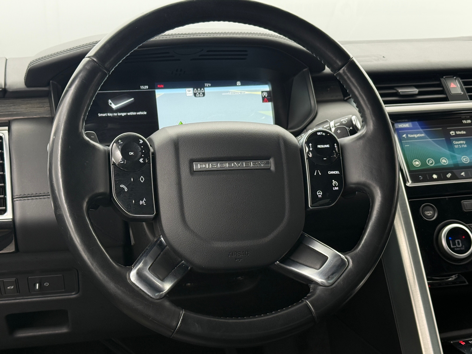 Thumbnail: 2020 Land Rover Discovery - 4