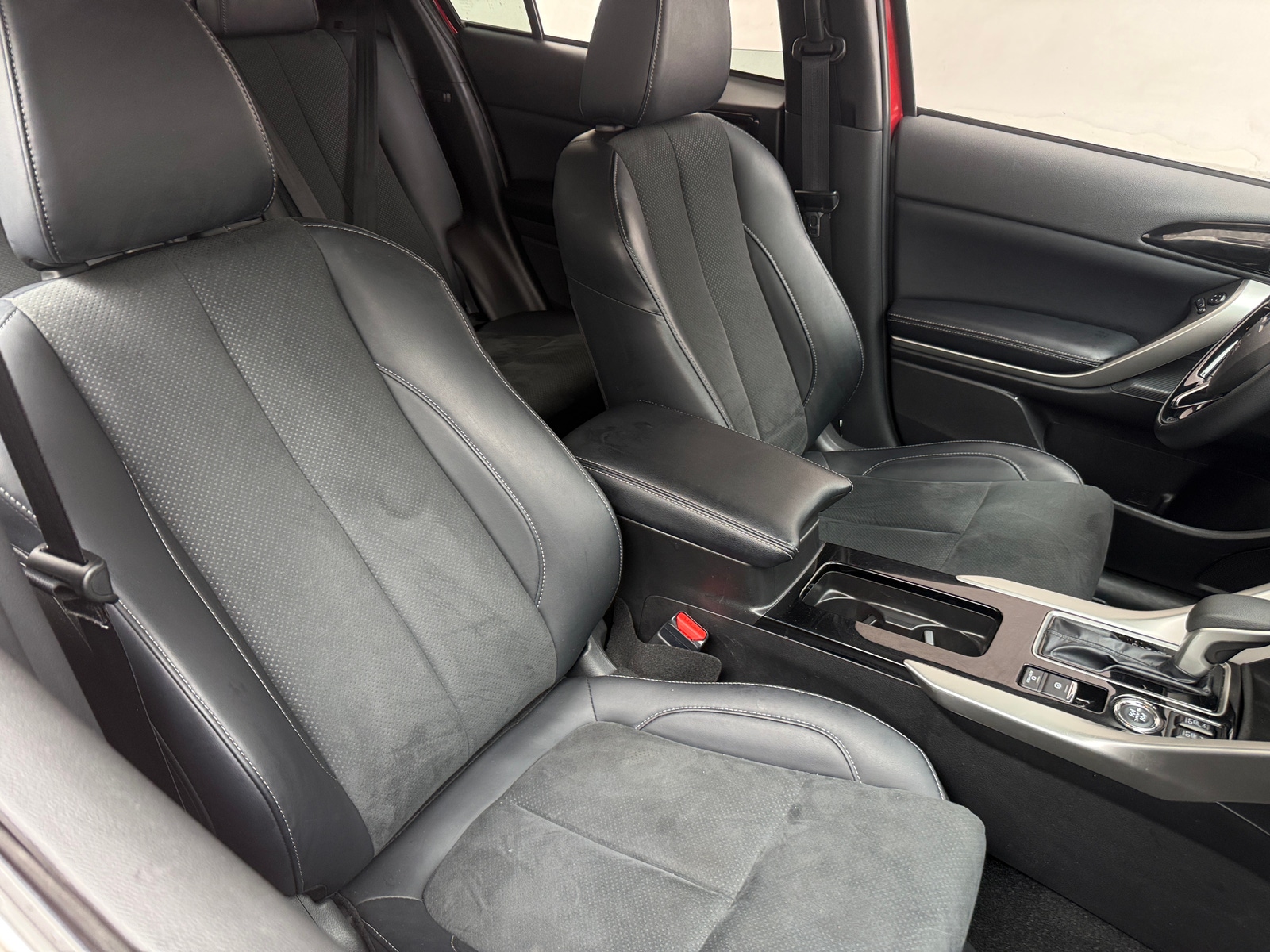 Thumbnail: 2024 Mitsubishi Eclipse Cross - 2