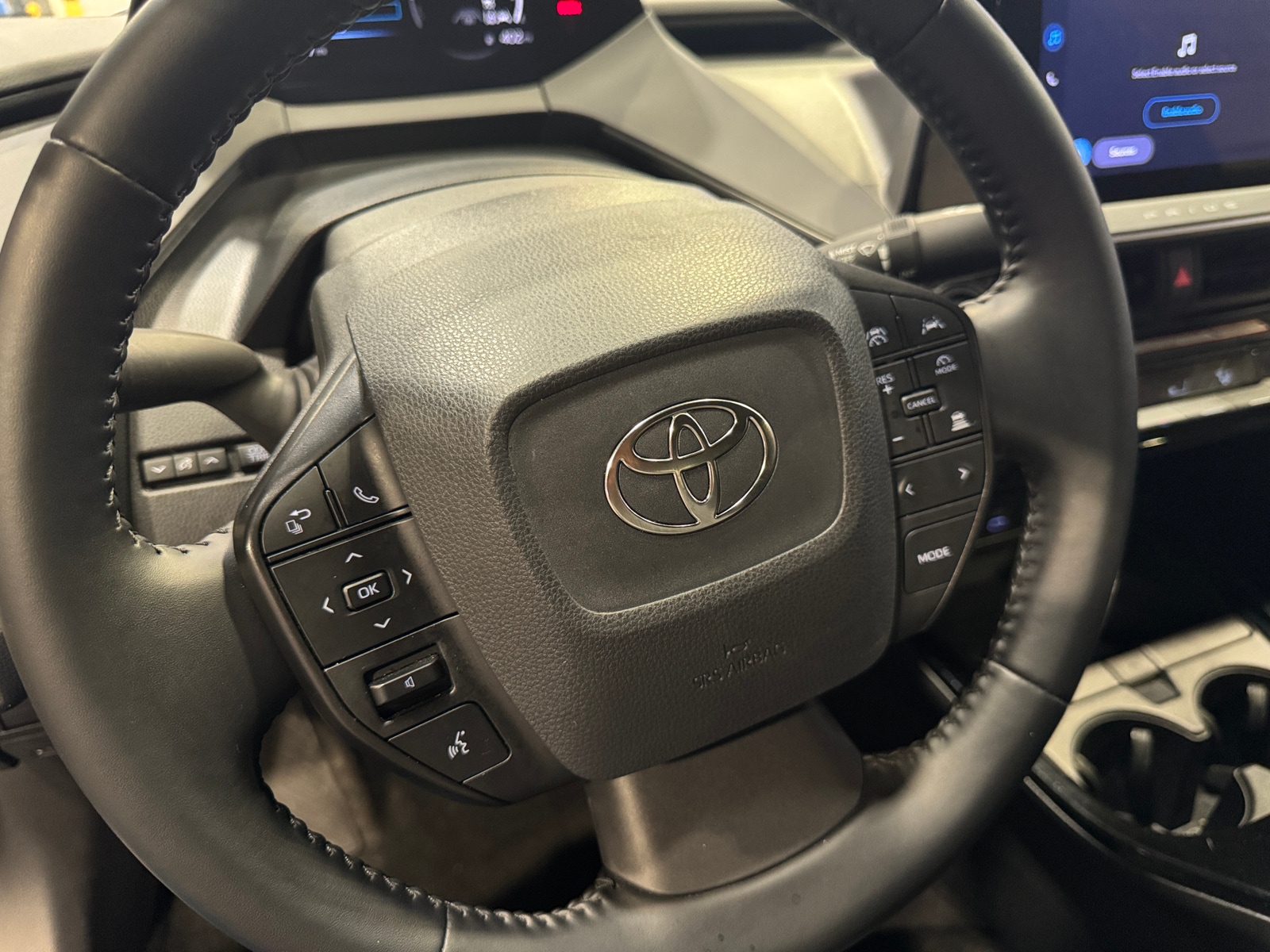 Thumbnail: 2025 Toyota Prius - 5