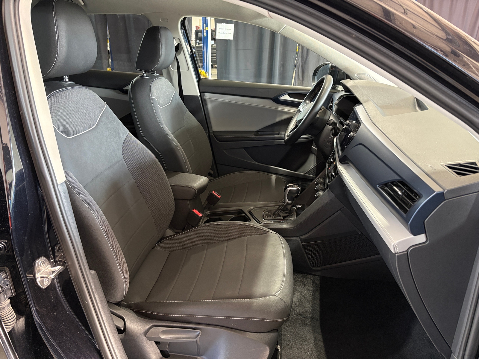 Thumbnail: 2024 Volkswagen Taos - 2