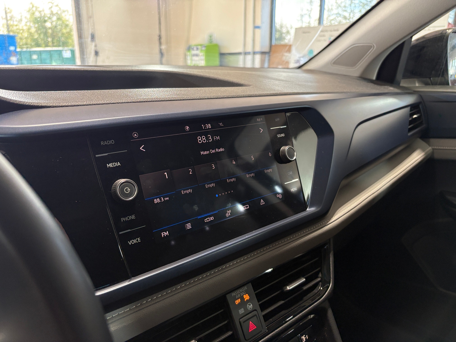 Thumbnail: 2024 Volkswagen Taos - 4