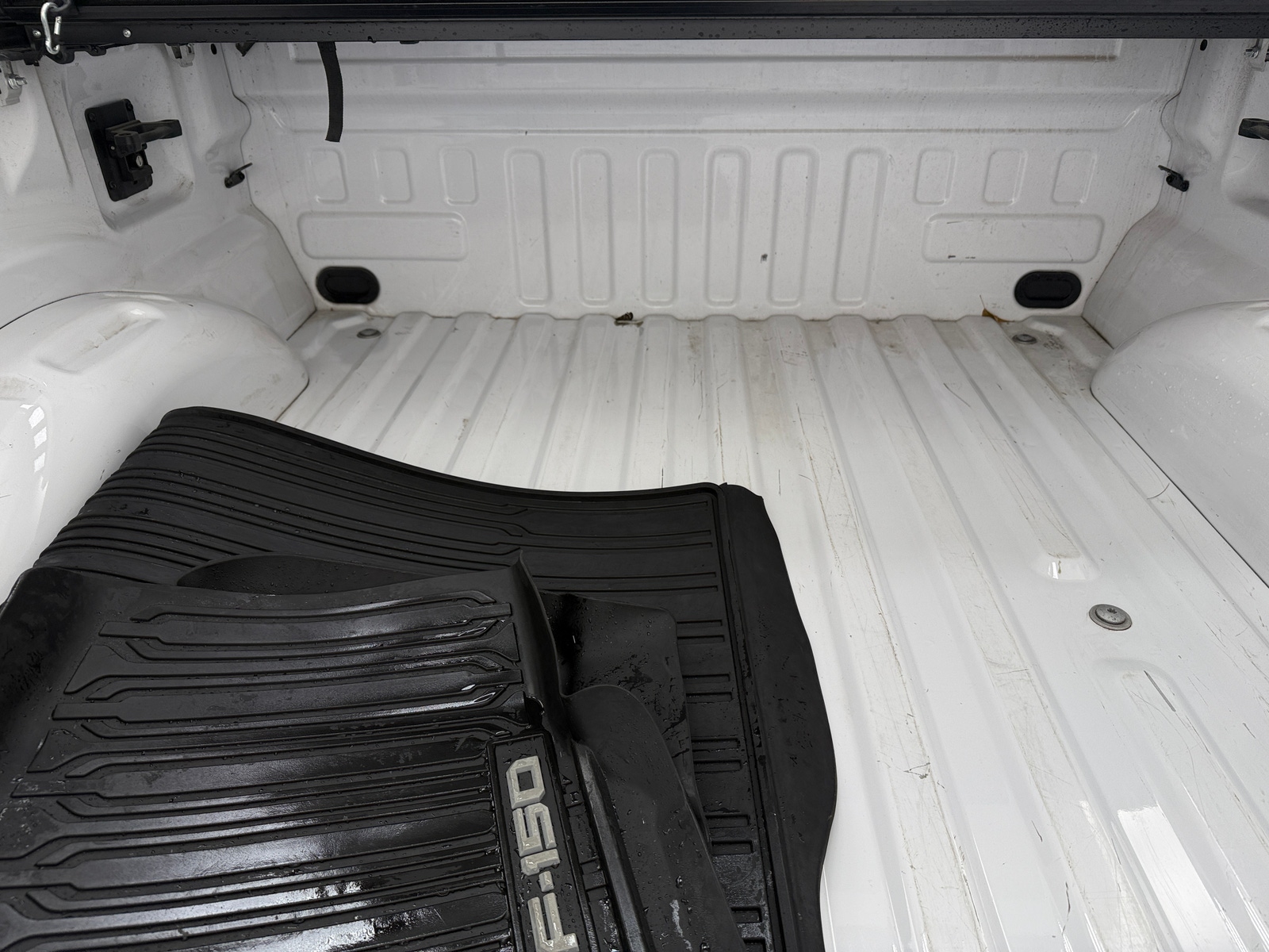 Thumbnail: 2021 Ford Econoline - 6