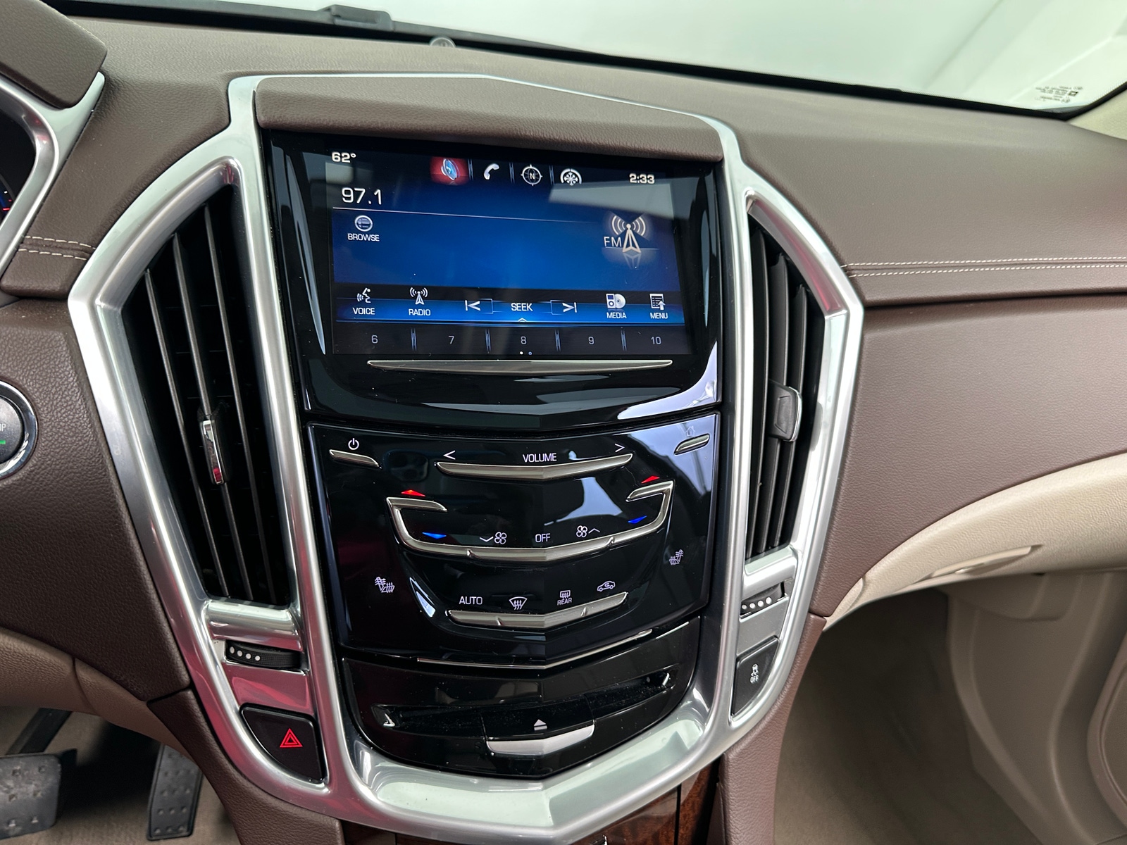 Thumbnail: 2013 Cadillac SRX - 3