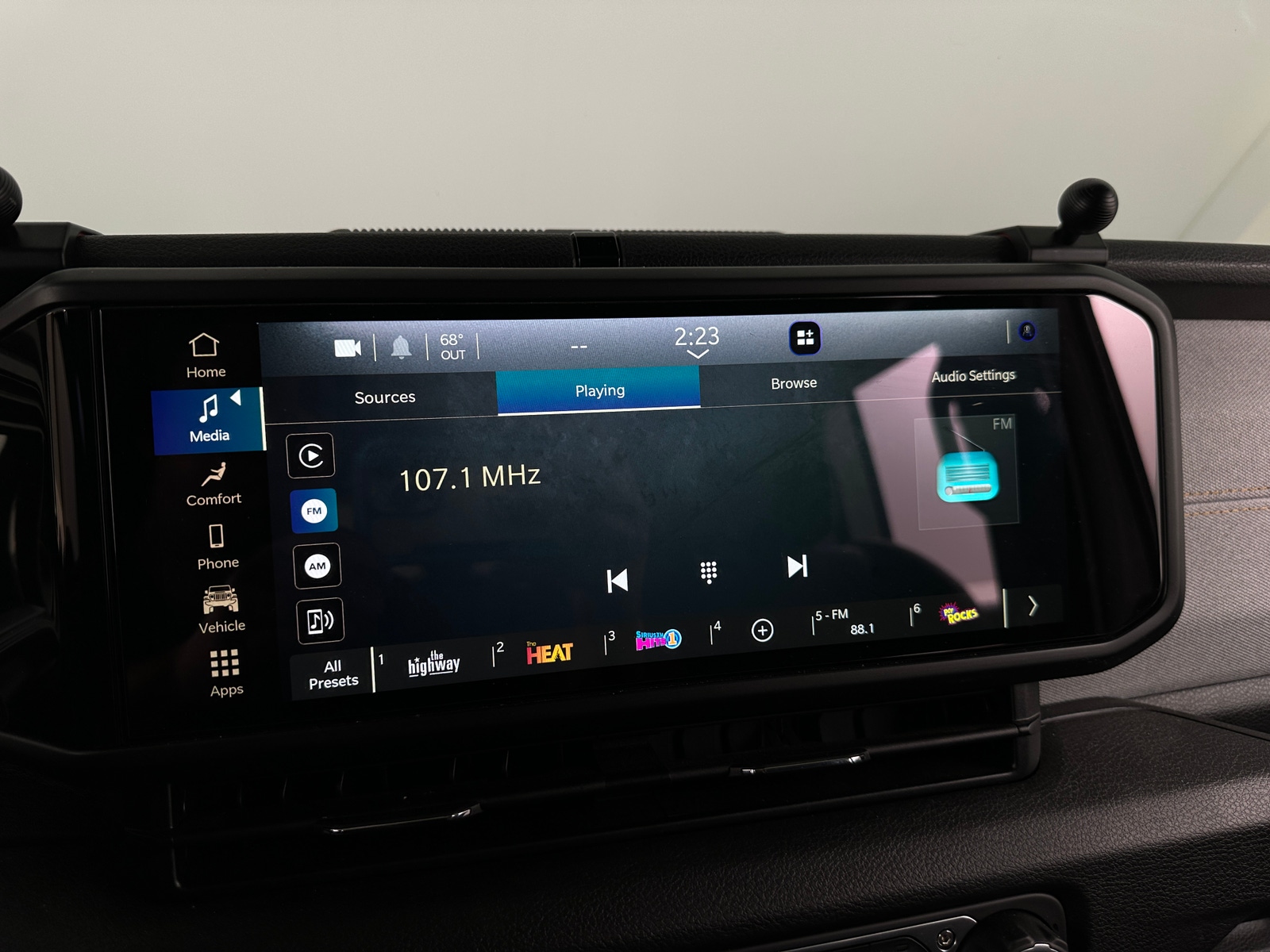 Thumbnail: 2024 Jeep Wrangler - 4