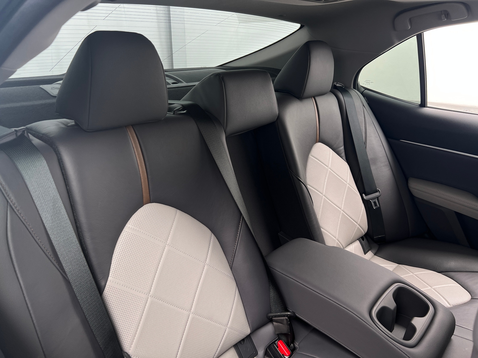 Thumbnail: 2019 Toyota Camry - 5