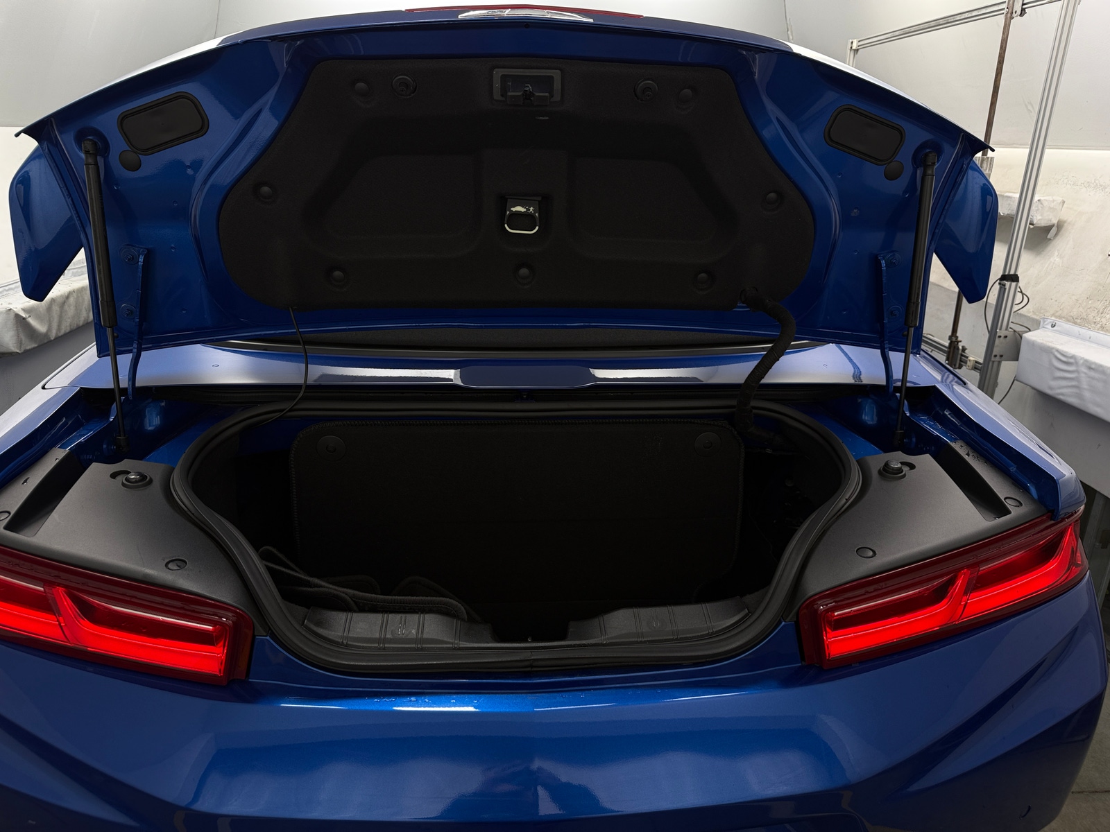 Thumbnail: 2017 Chevrolet Camaro - 6