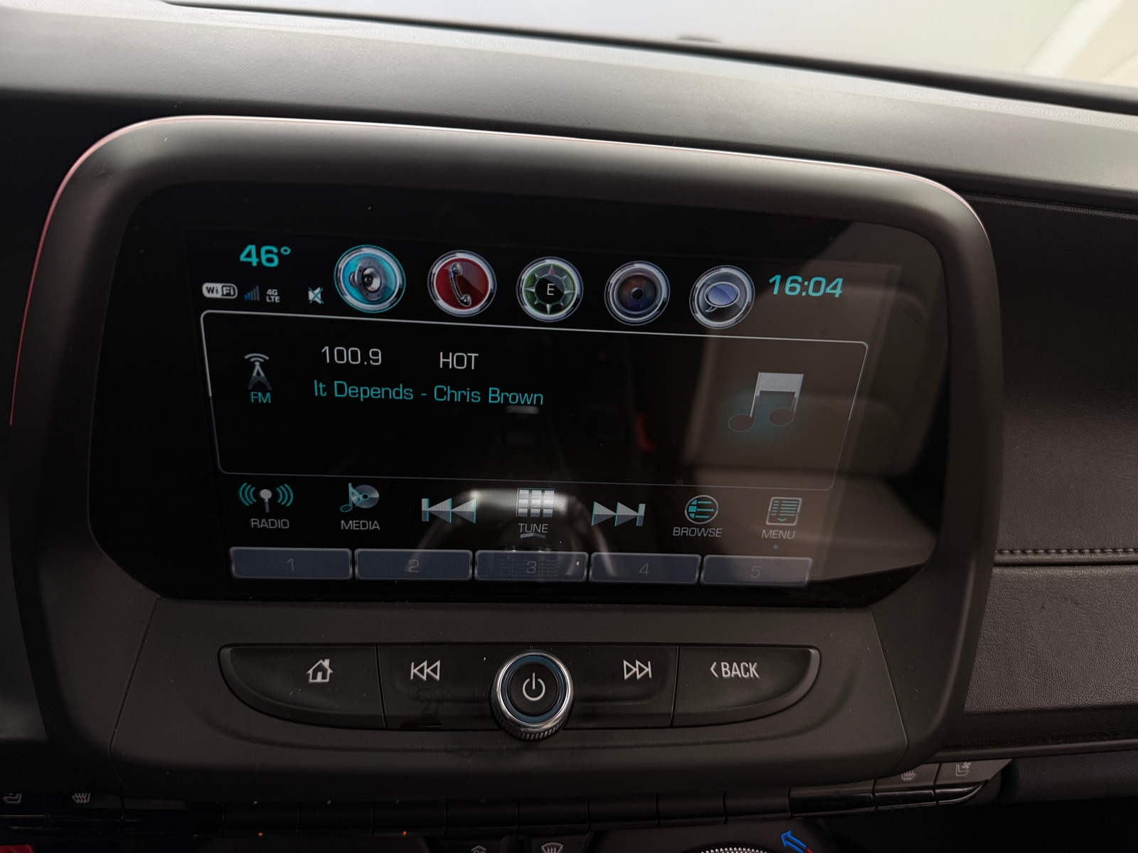 Thumbnail: 2017 Chevrolet Camaro - 3