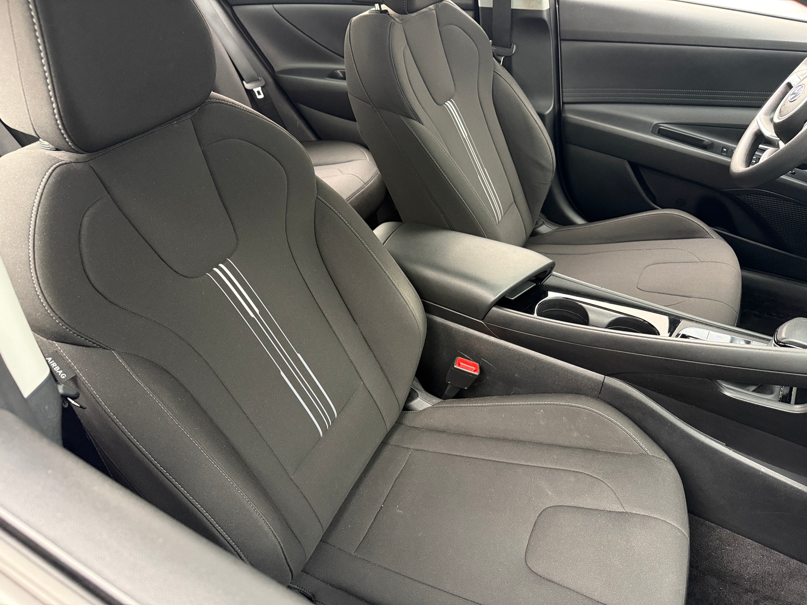 Thumbnail: 2023 Hyundai Elantra - 2