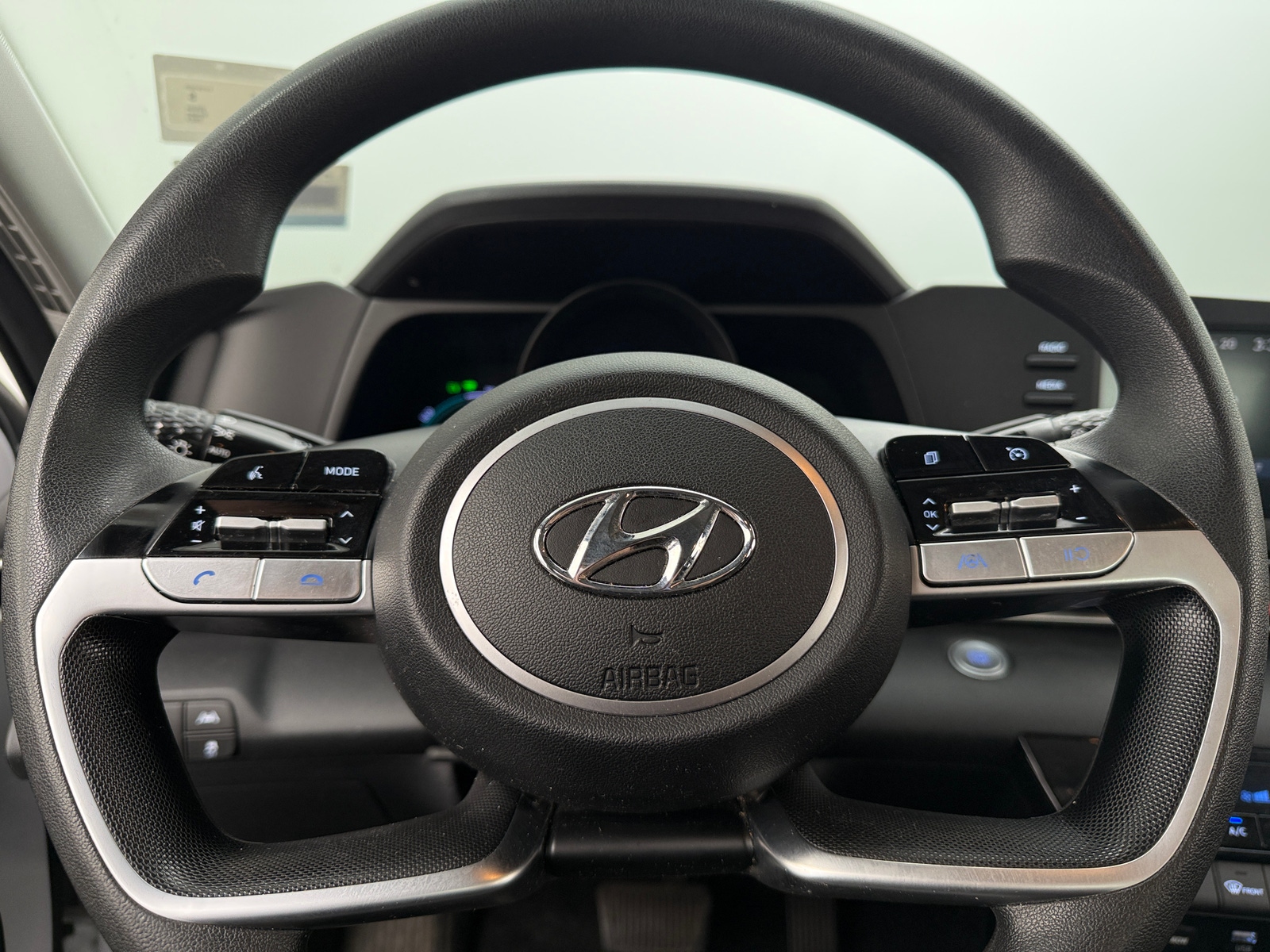 Thumbnail: 2023 Hyundai Elantra - 5