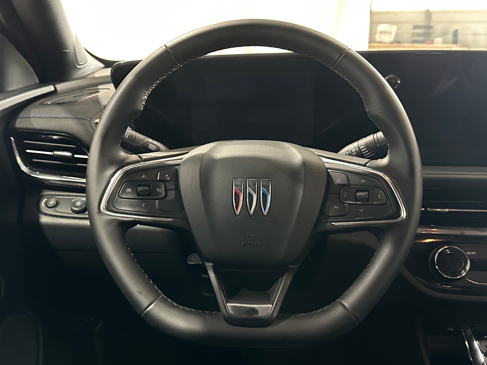 Thumbnail: 2025 Buick Envista - 4