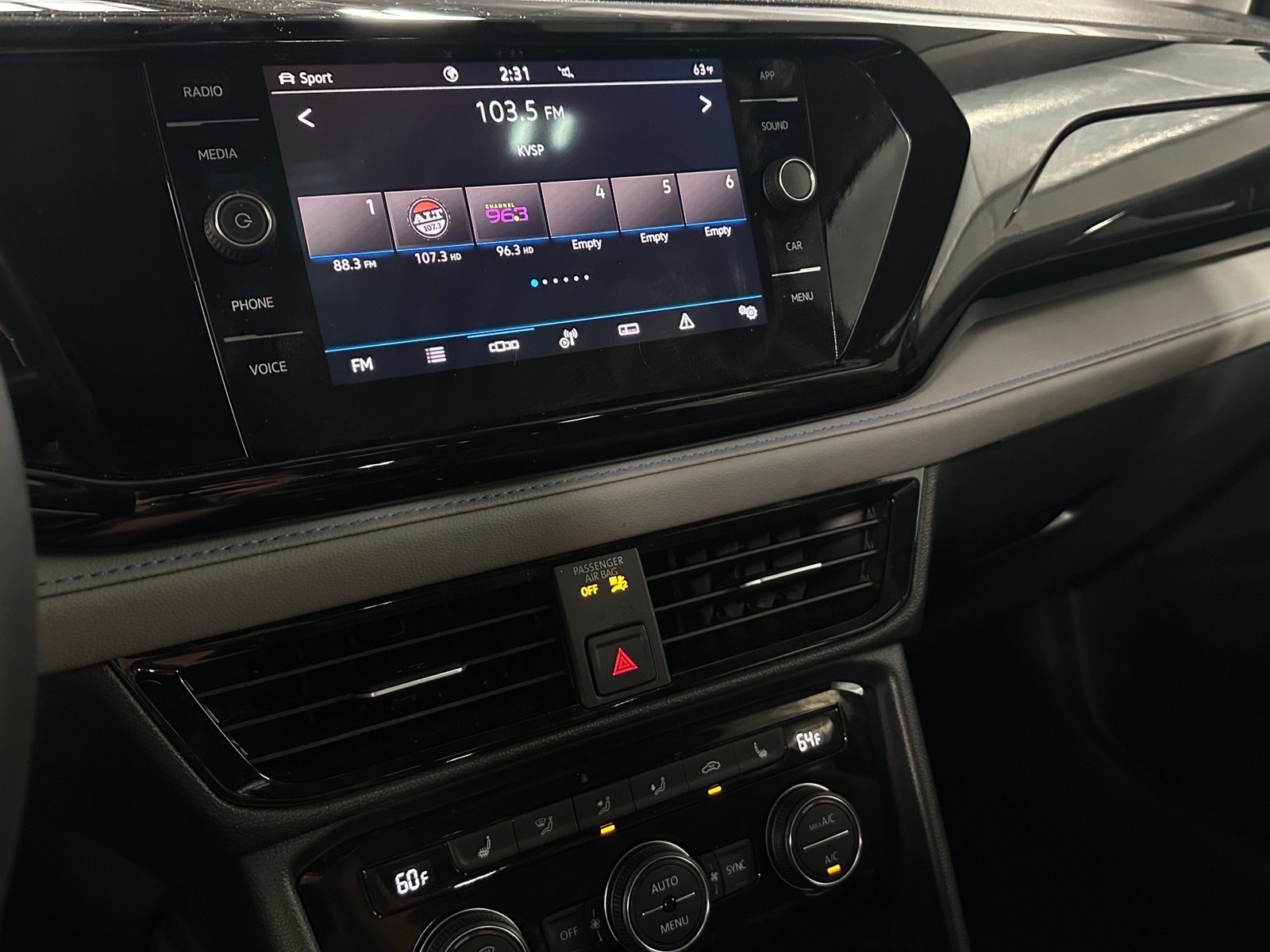 Thumbnail: 2024 Volkswagen Taos - 3