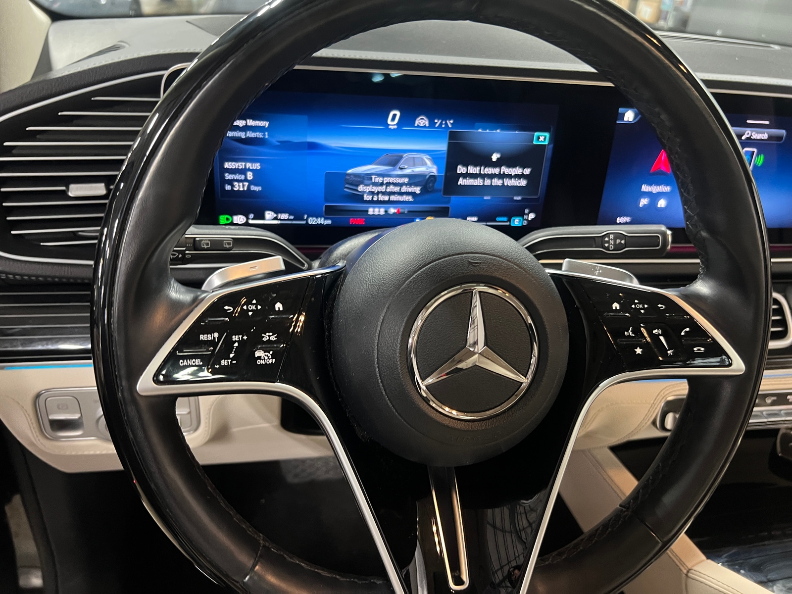 Thumbnail: 2024 Mercedes-Benz GLE - 4