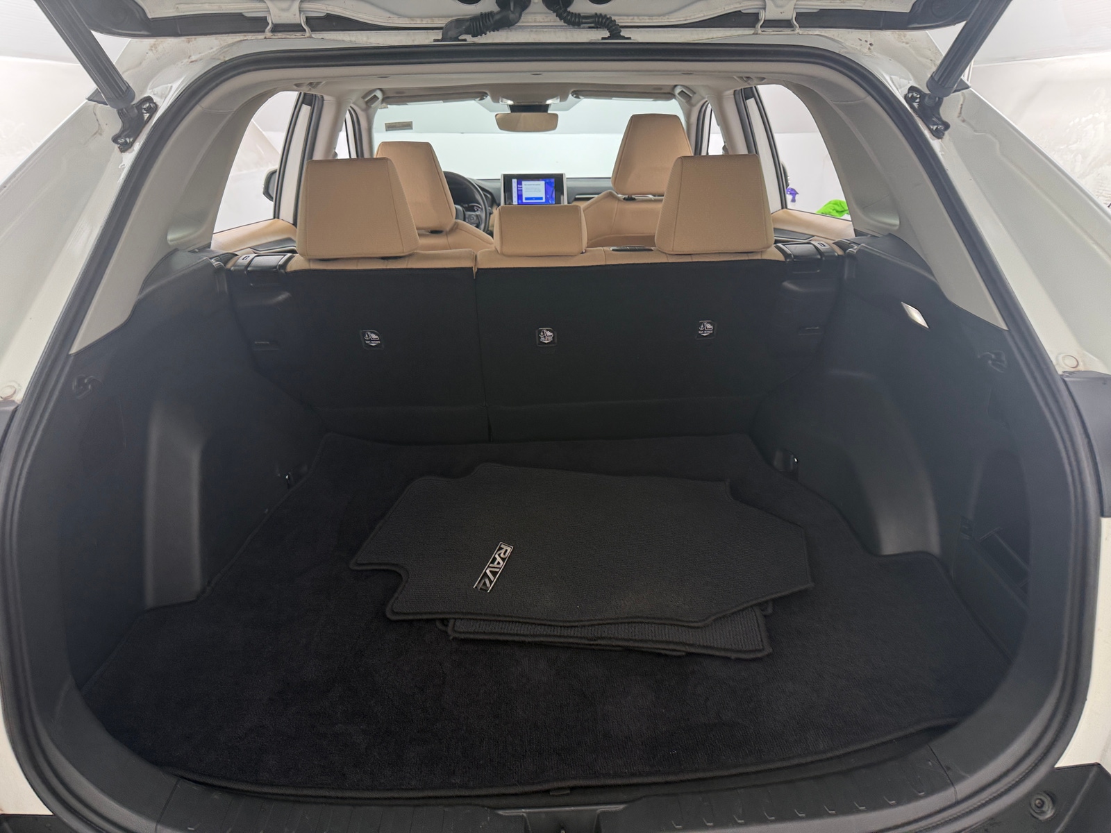 Thumbnail: 2023 Toyota RAV4 - 7