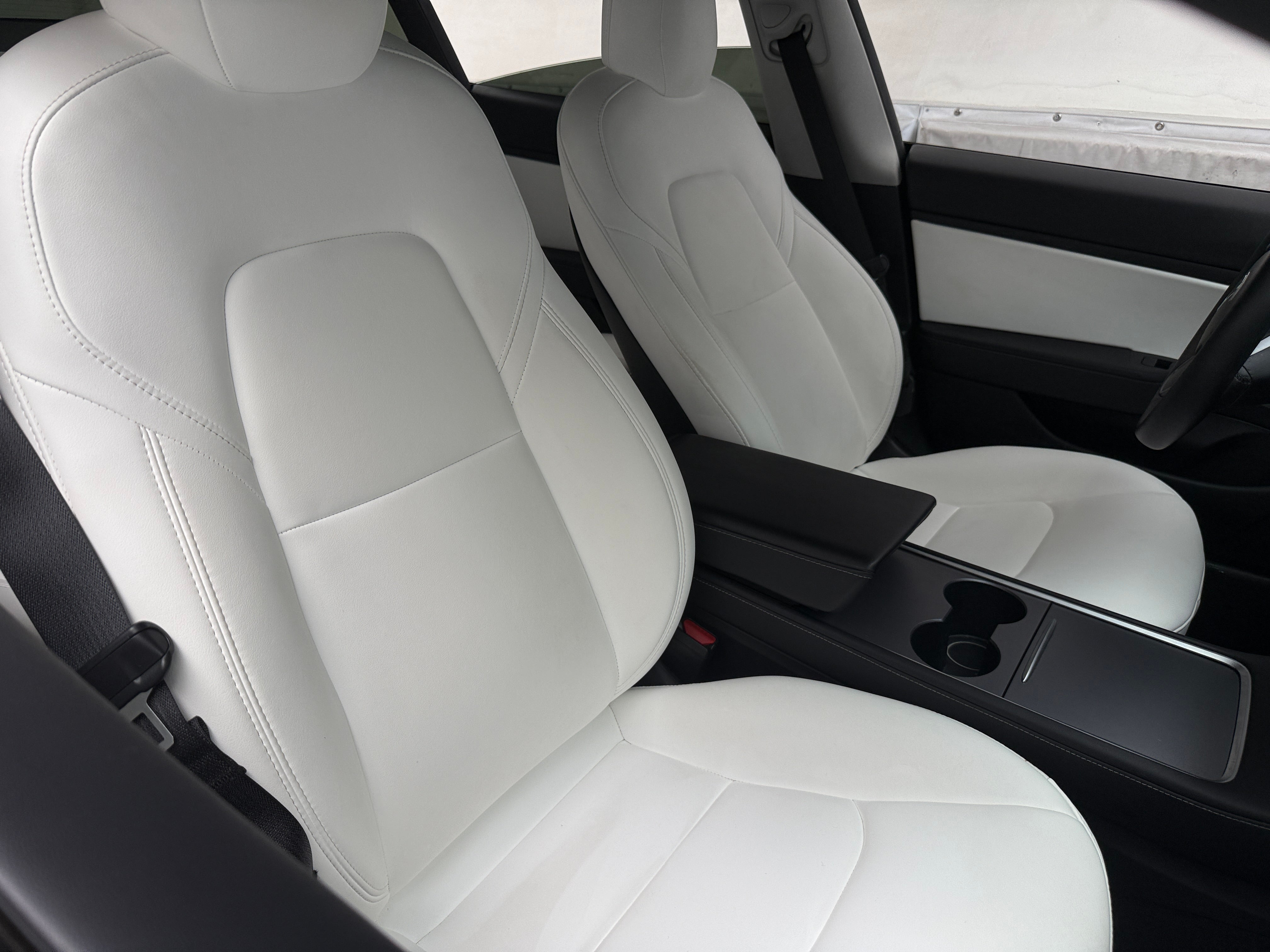 Used 2021 Tesla Model 3 Base with VIN 5YJ3E1EA5MF908733 for sale in Oak Creek, WI