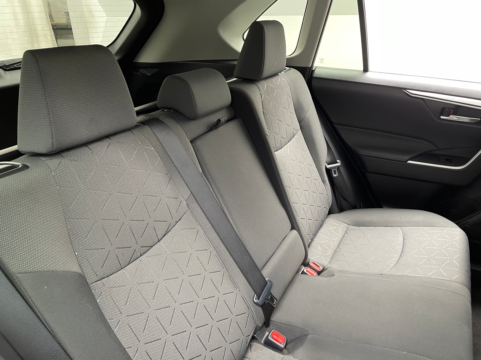 Thumbnail: 2021 Toyota RAV4 - 6