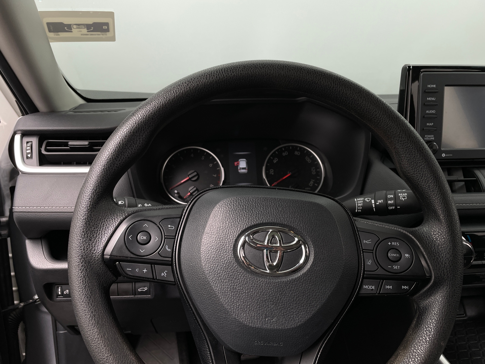 Thumbnail: 2021 Toyota RAV4 - 5