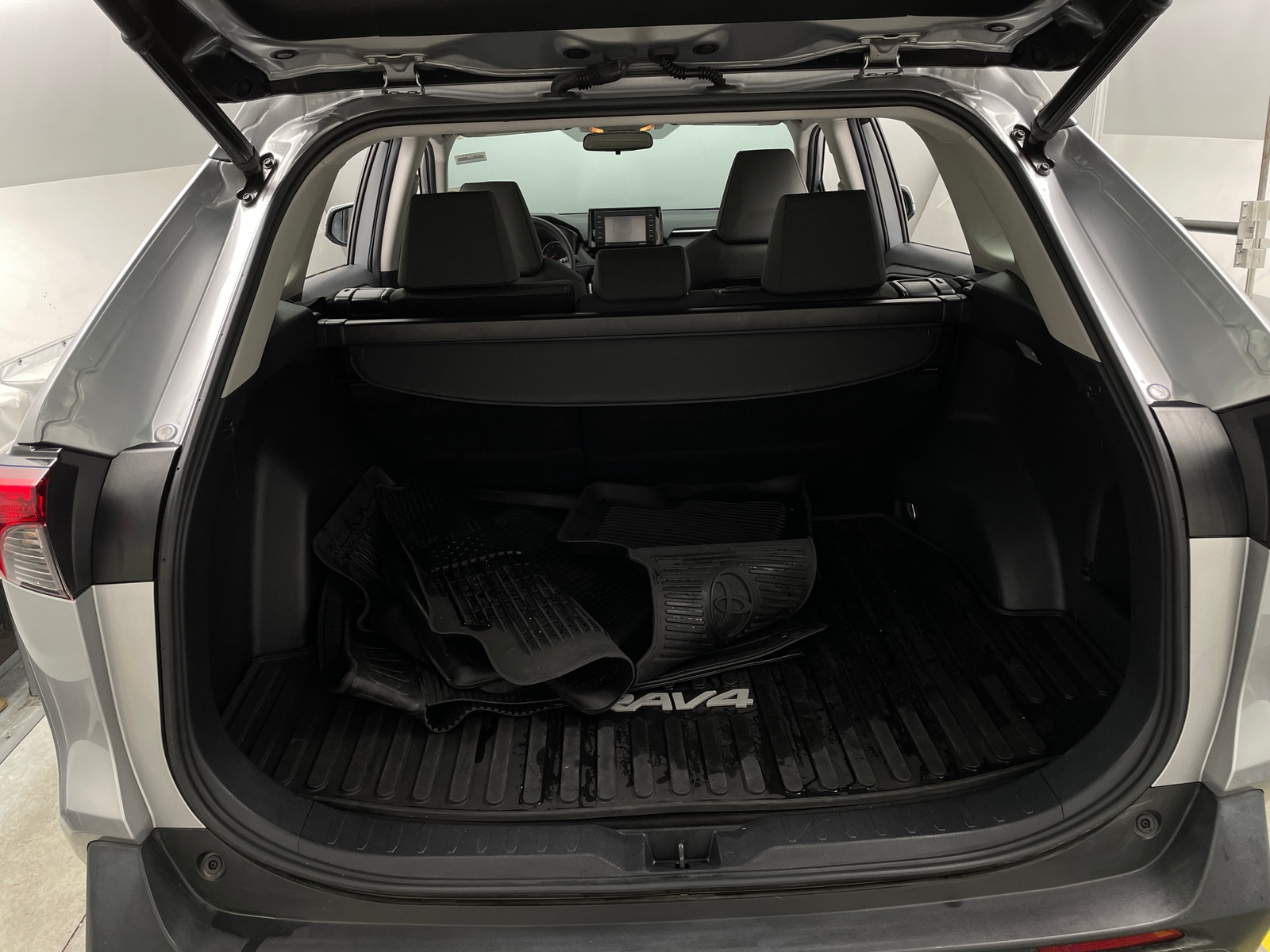 Thumbnail: 2021 Toyota RAV4 - 7