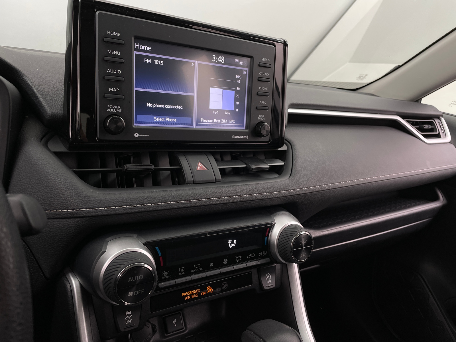 Thumbnail: 2021 Toyota RAV4 - 4